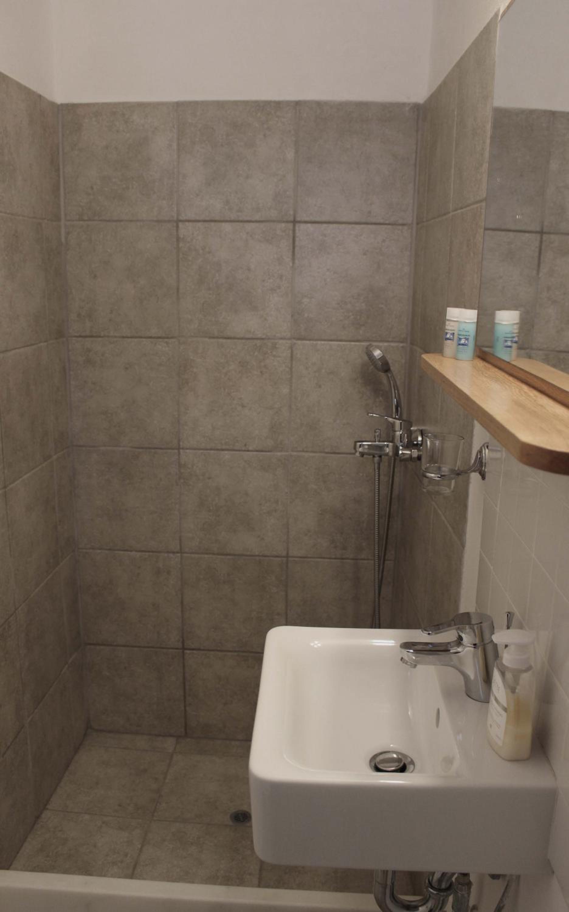 Studio Apartment photo 2