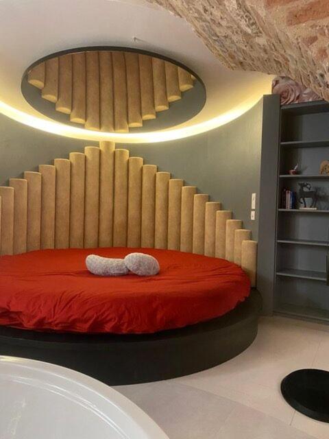 Suite de la Rose (without windows) photo 3