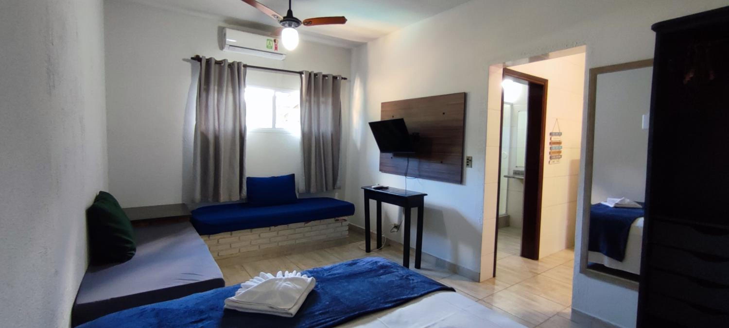 Apartment photo 2