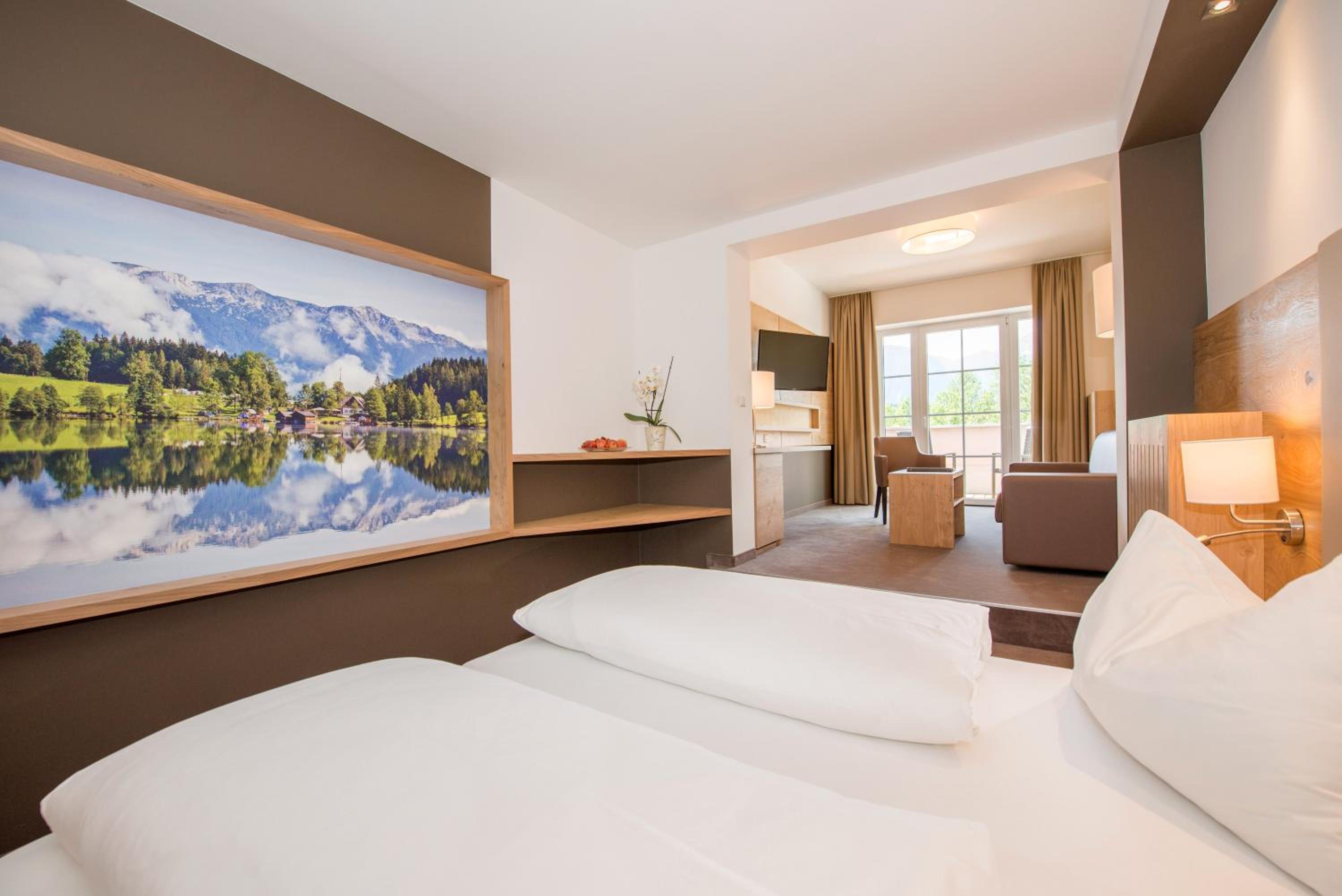 Junior Suite with Balcony photo 1