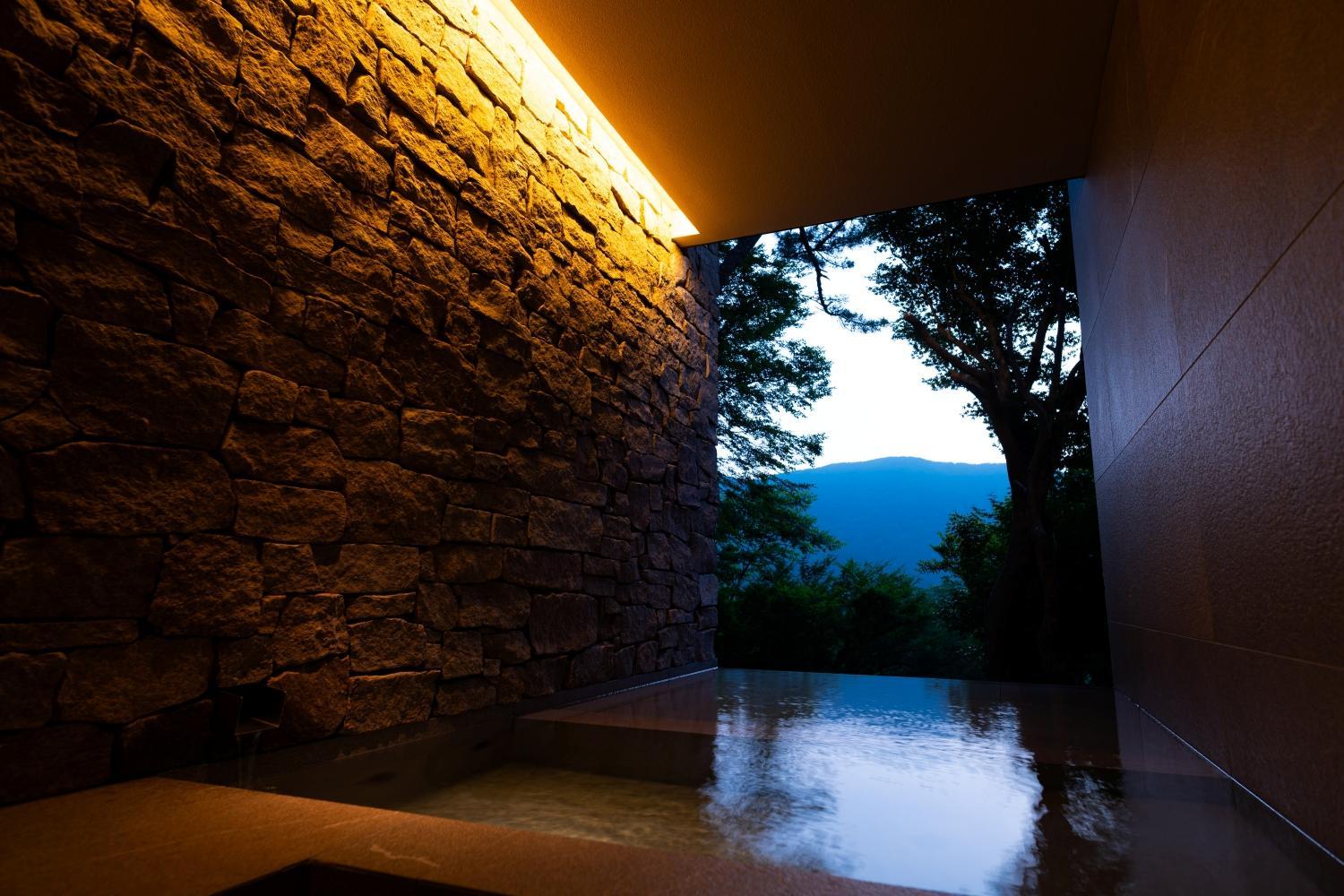 Suite with Mountain View - Photo 1