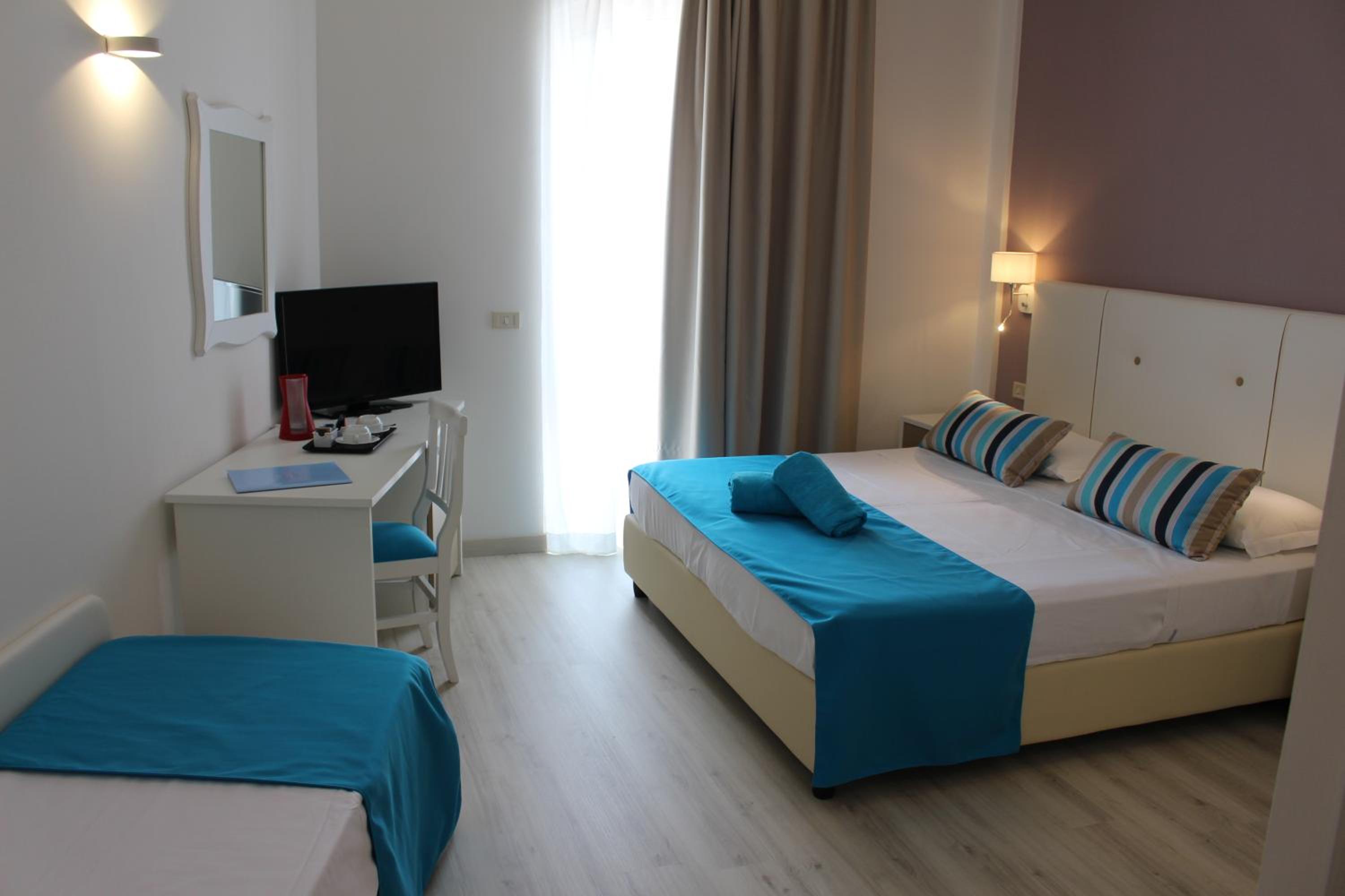 Comfort Triple Room