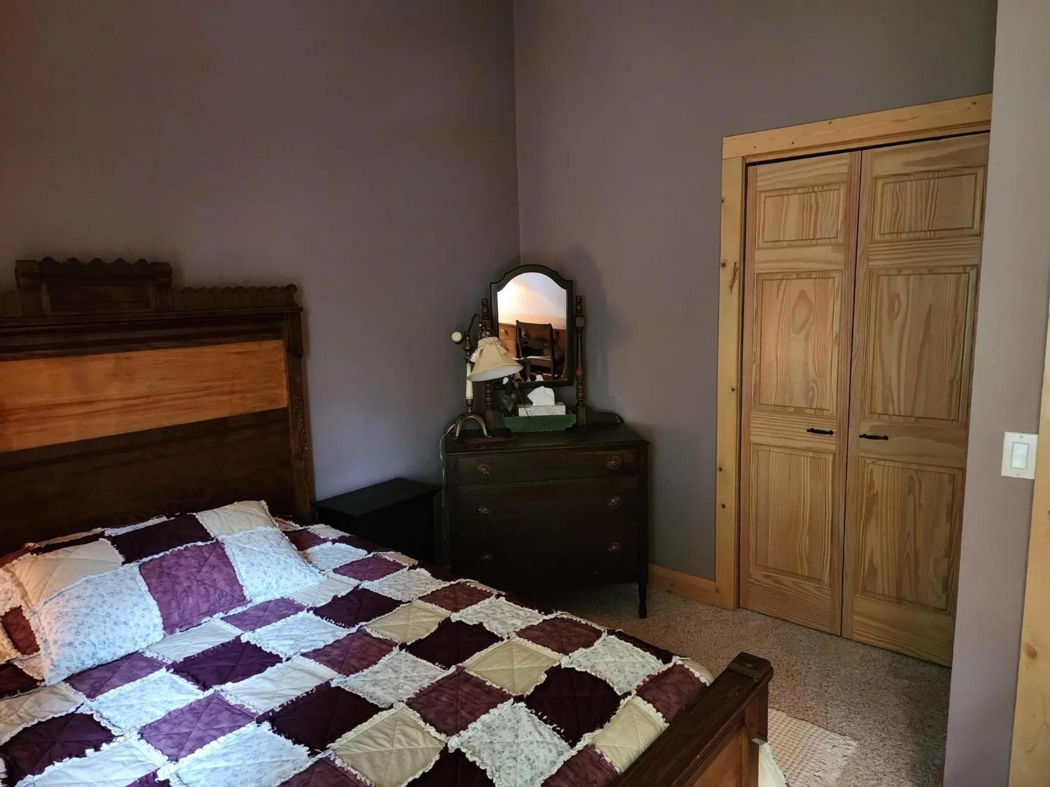 Three-Bedroom House photo 3