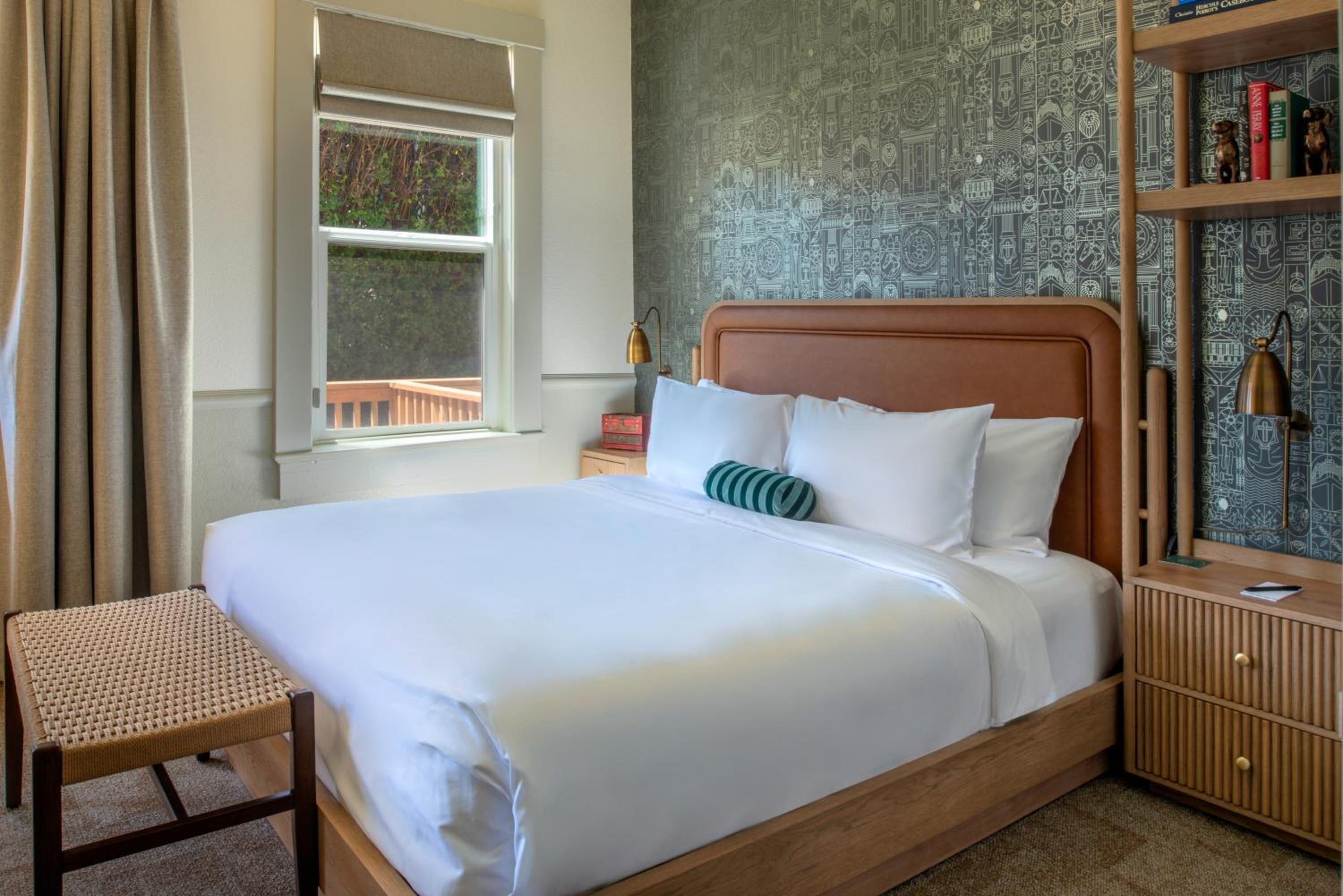 King Room with Garden View photo 2