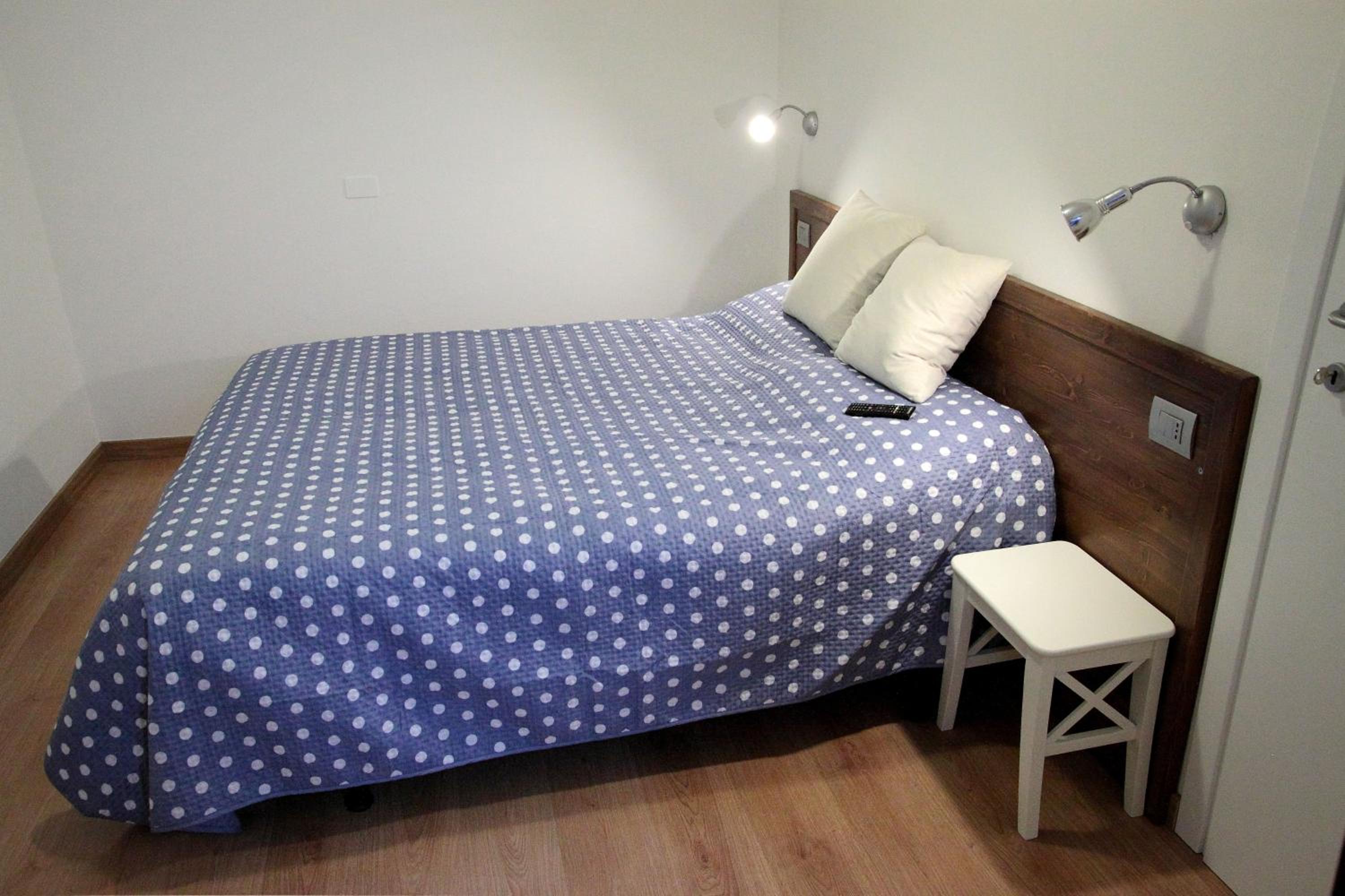 Quadruple Room with Private Bathroom photo 1