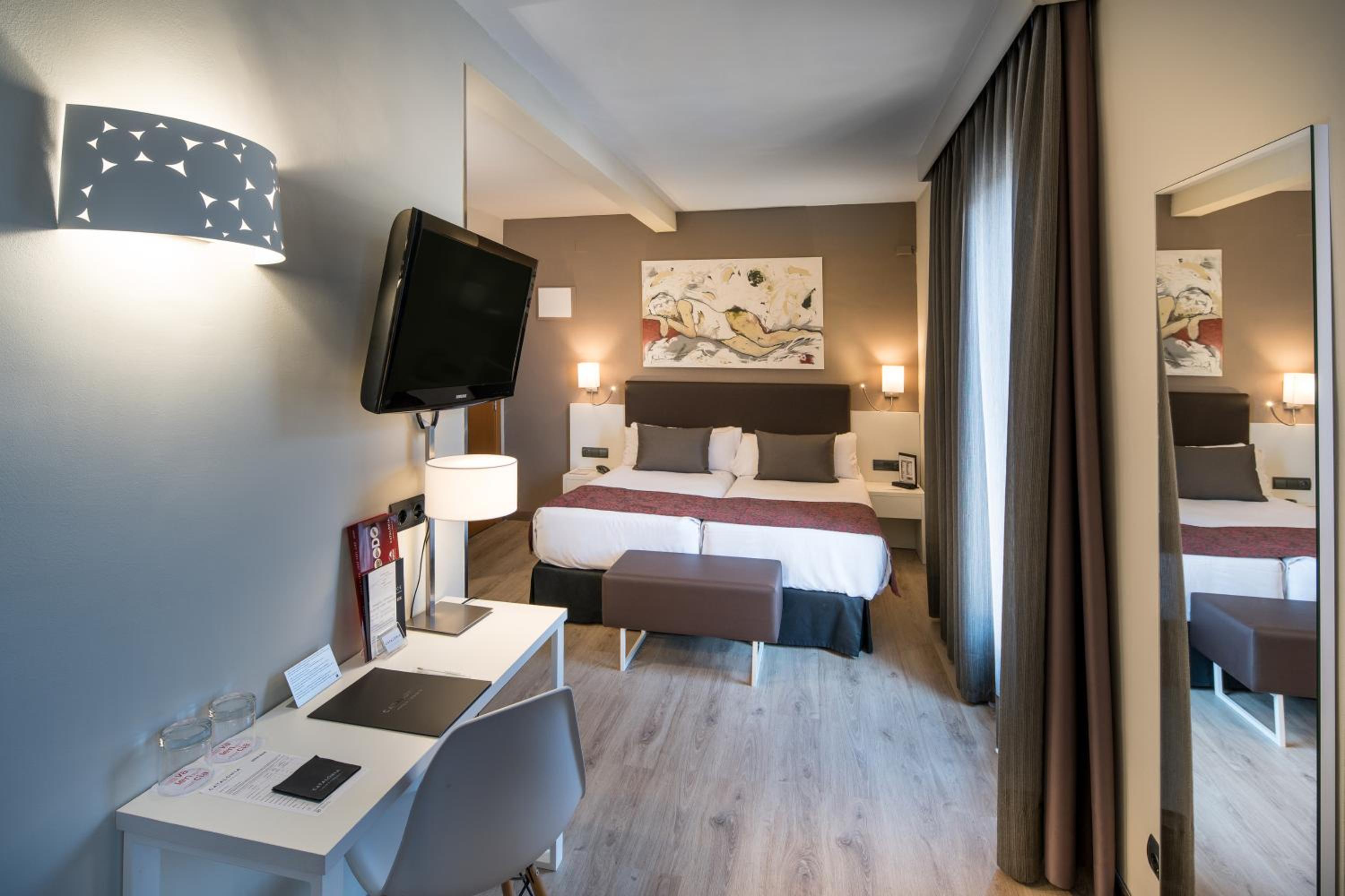 Premium Double or Twin Room with Terrace photo 3