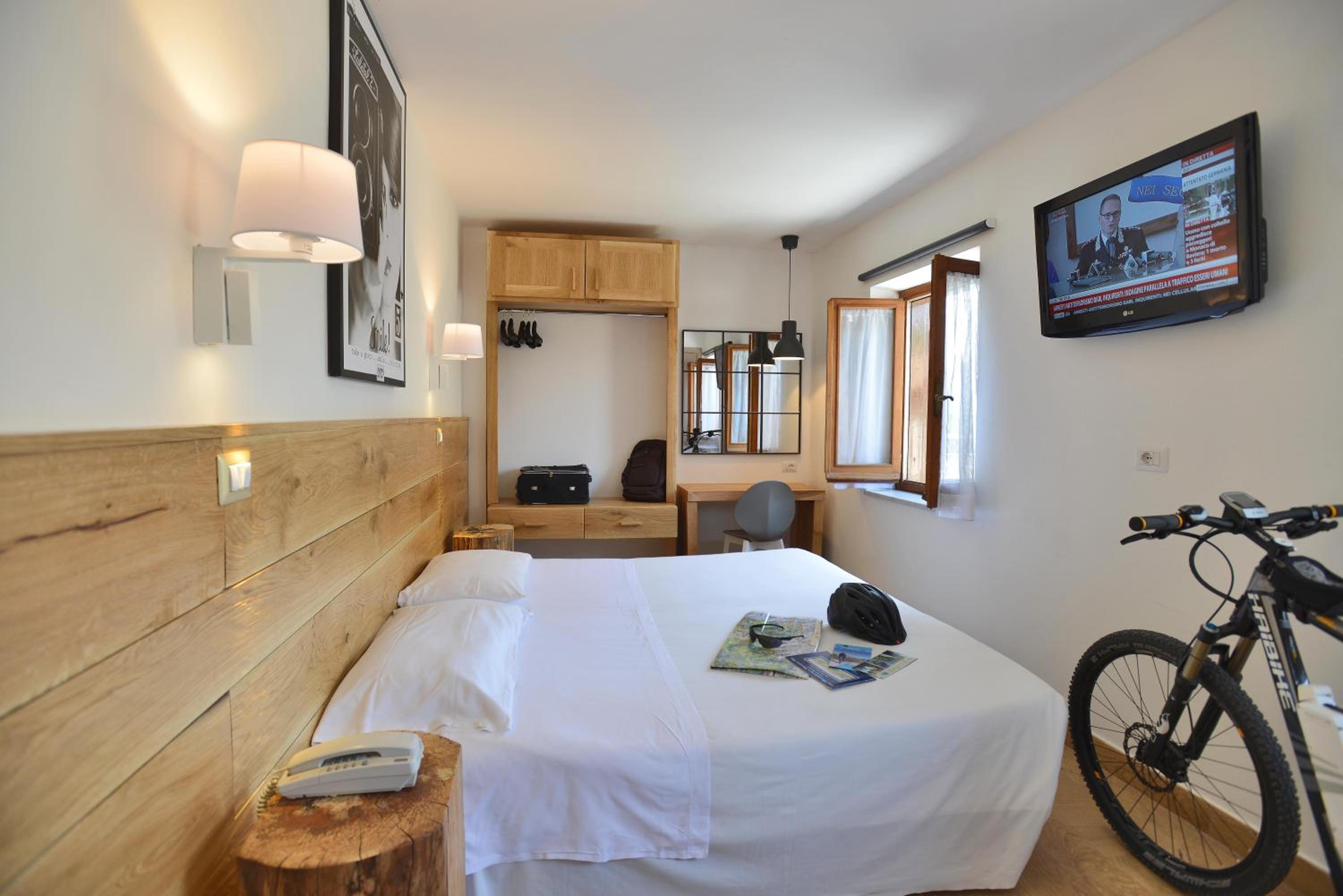 Double or Twin Room photo 1