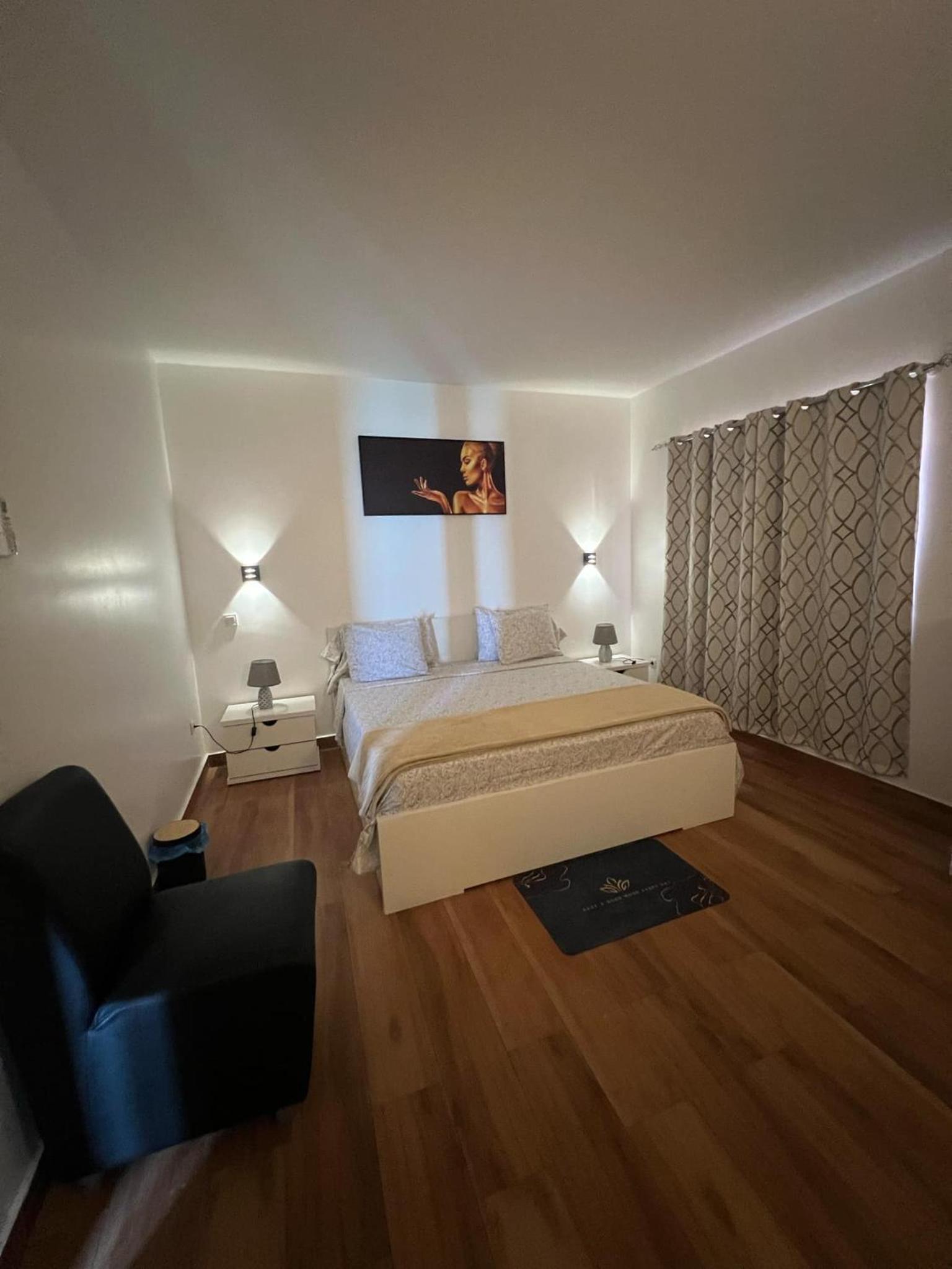 One-Bedroom House photo 2