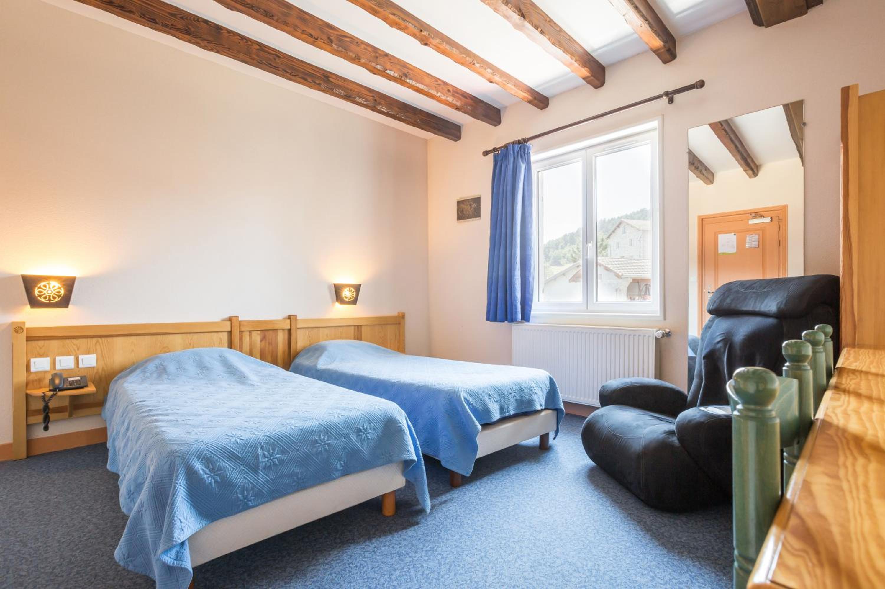 Large Double or Twin Room - Photo 2