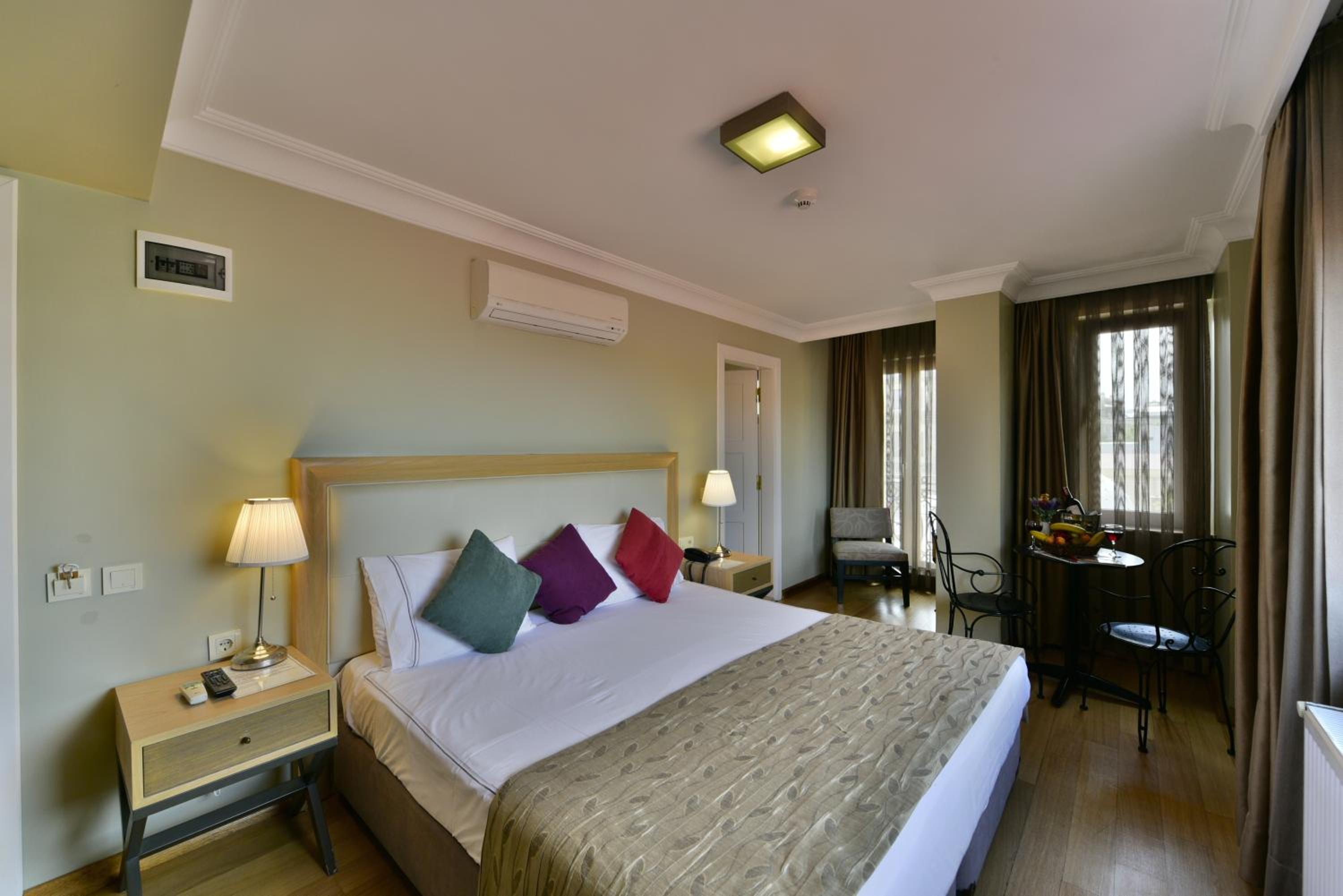 Deluxe Double or Twin Room with Sea View