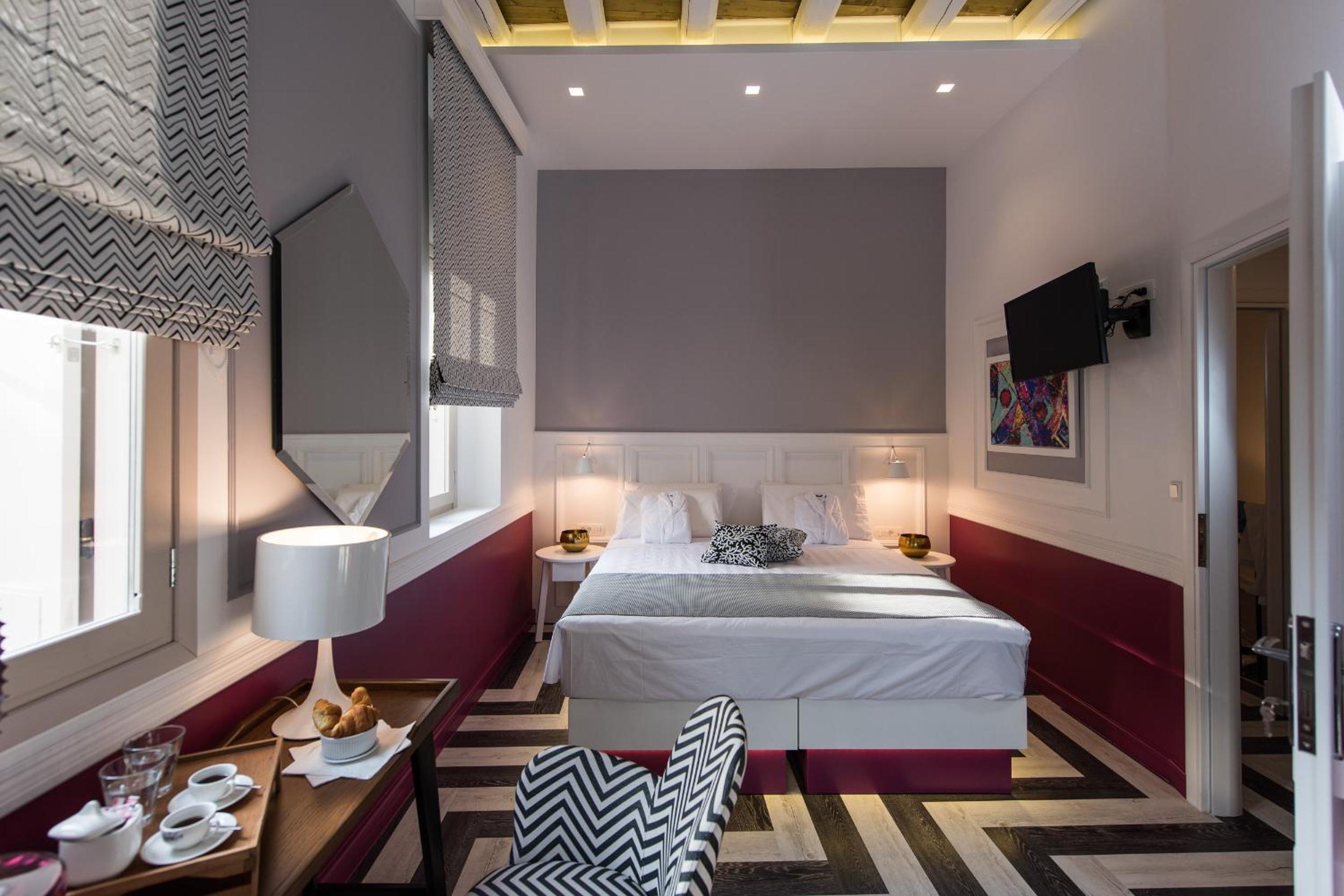 One-Bedroom Suite photo 1