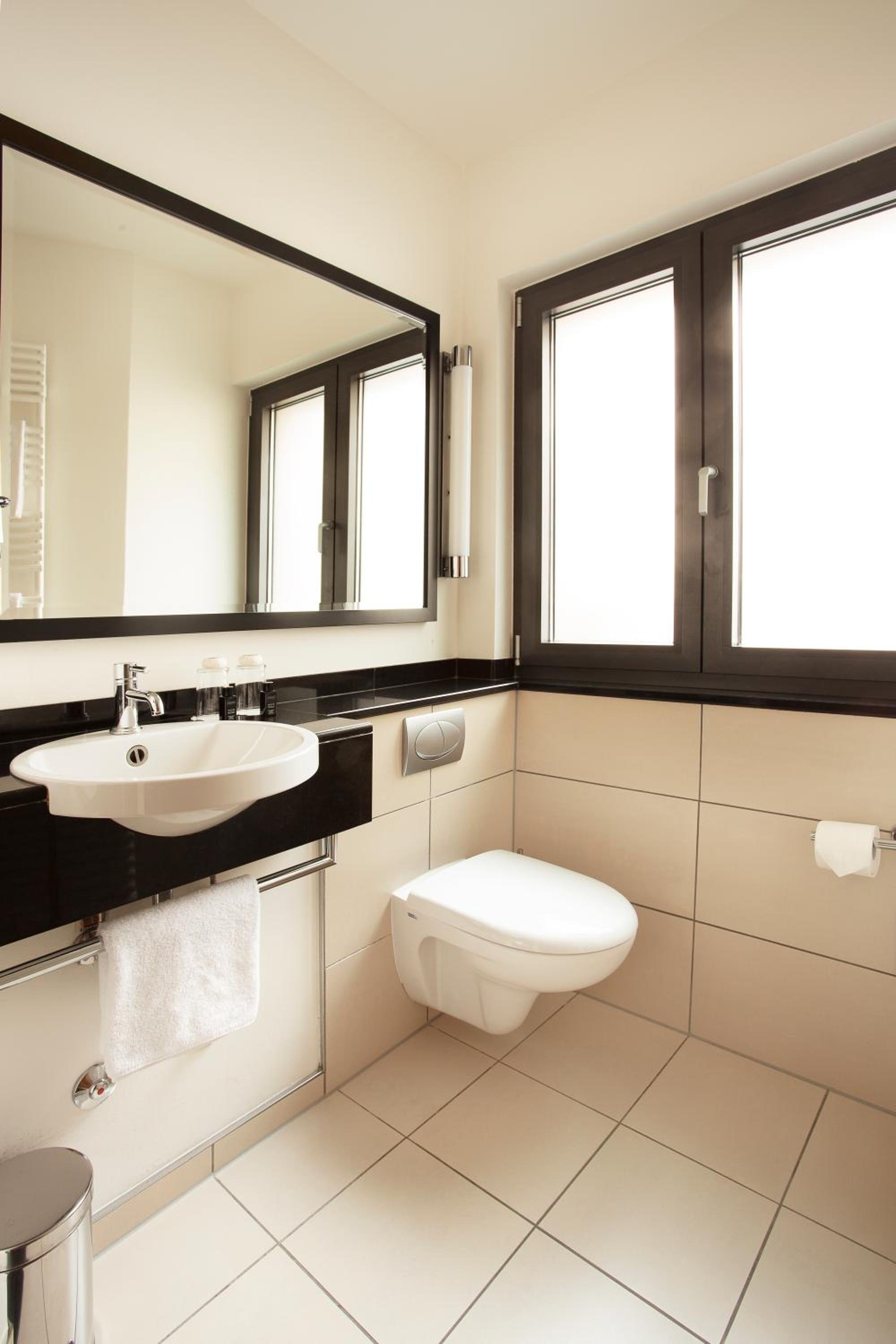 Standard Double Room - Photo 4