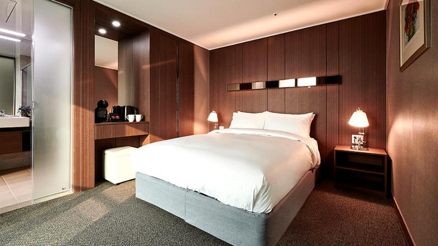 Deluxe Suite - Photo 3