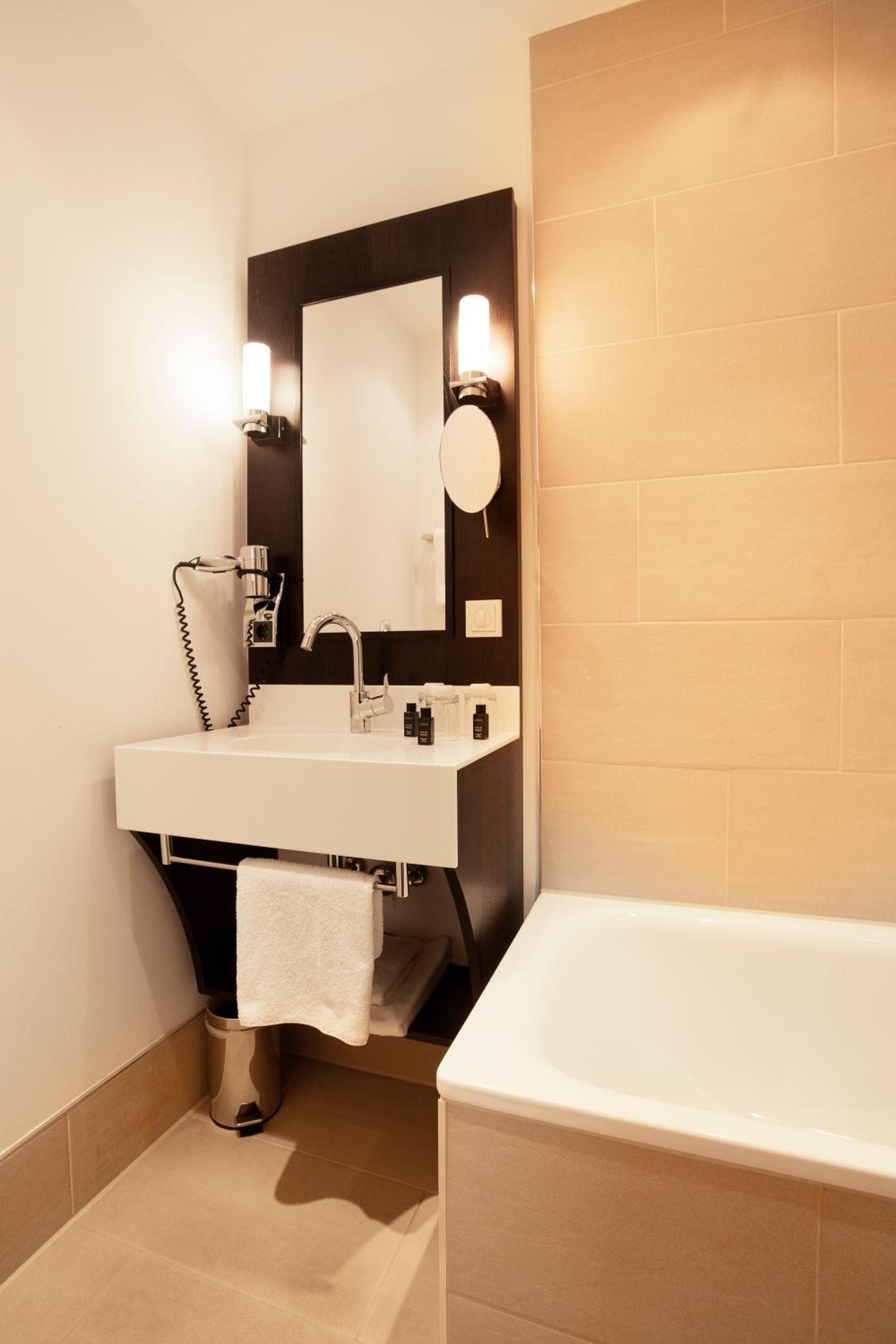 Triple Room - Photo 6