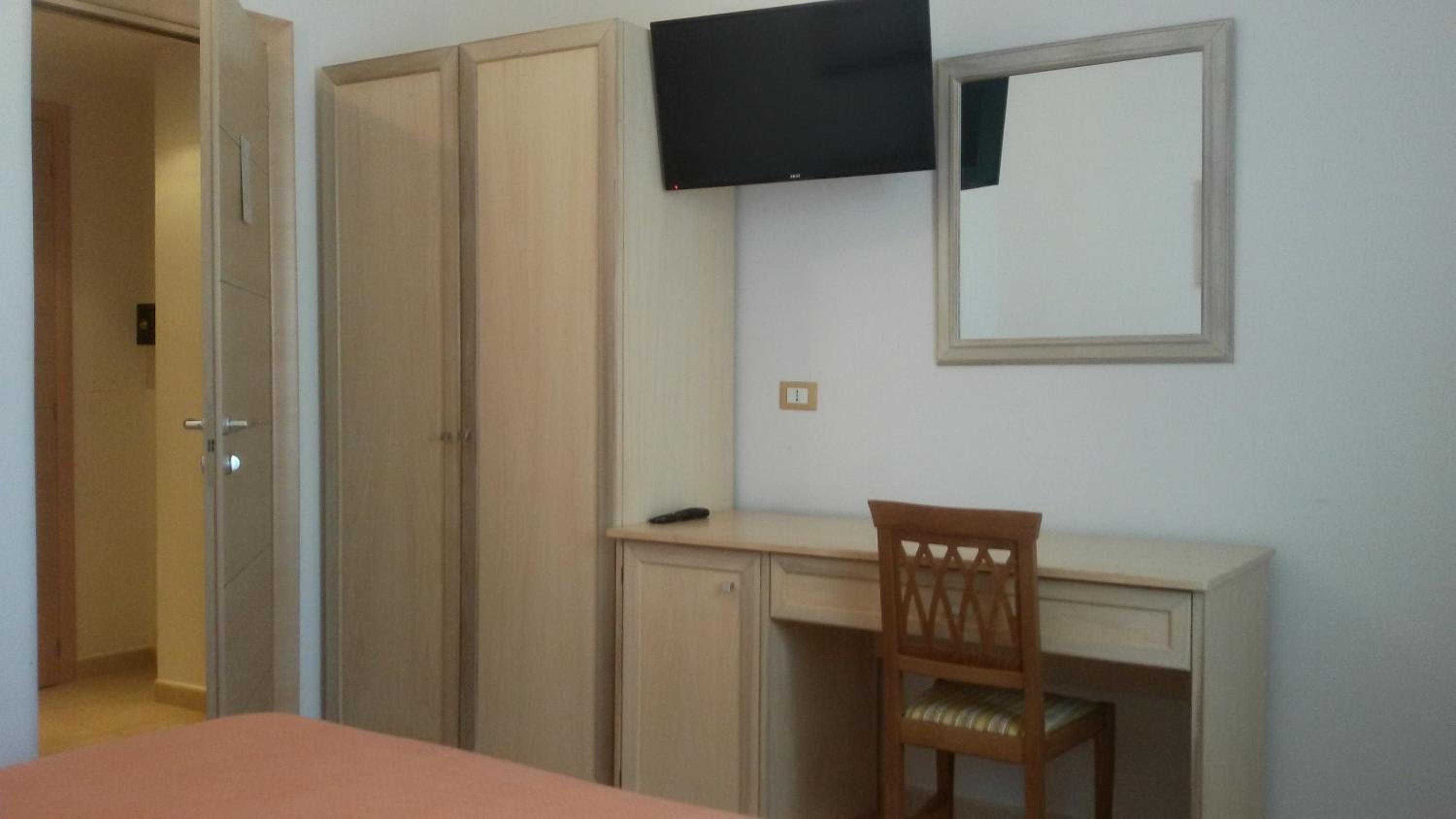 Superior Double Room - Photo 1