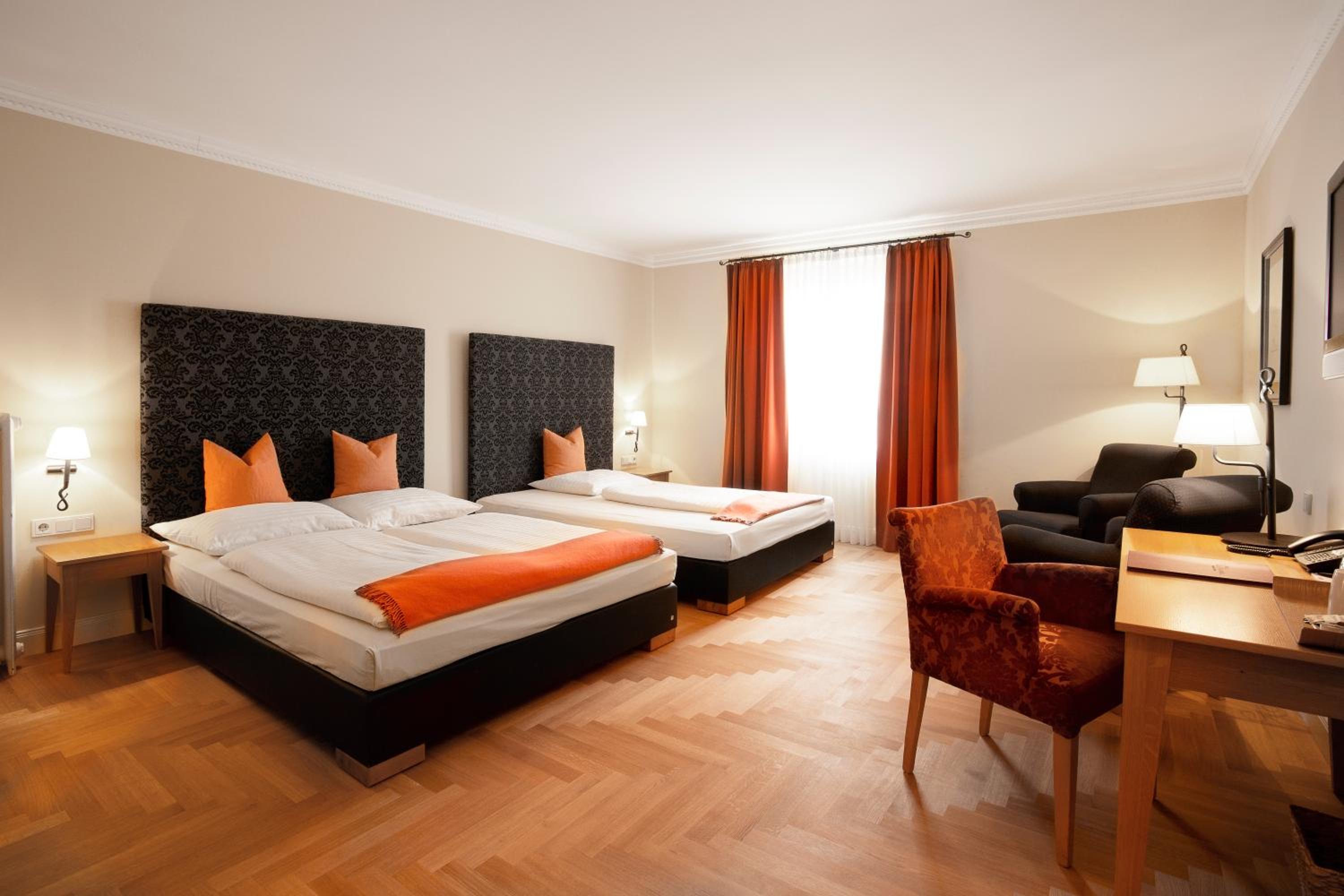 Triple Room - Photo 1