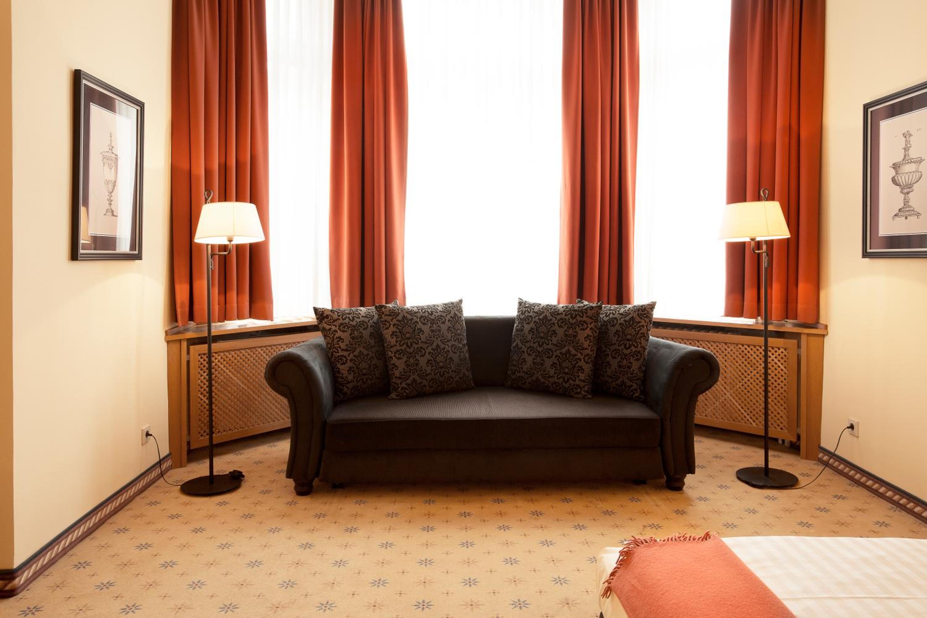 Triple Room - Photo 10