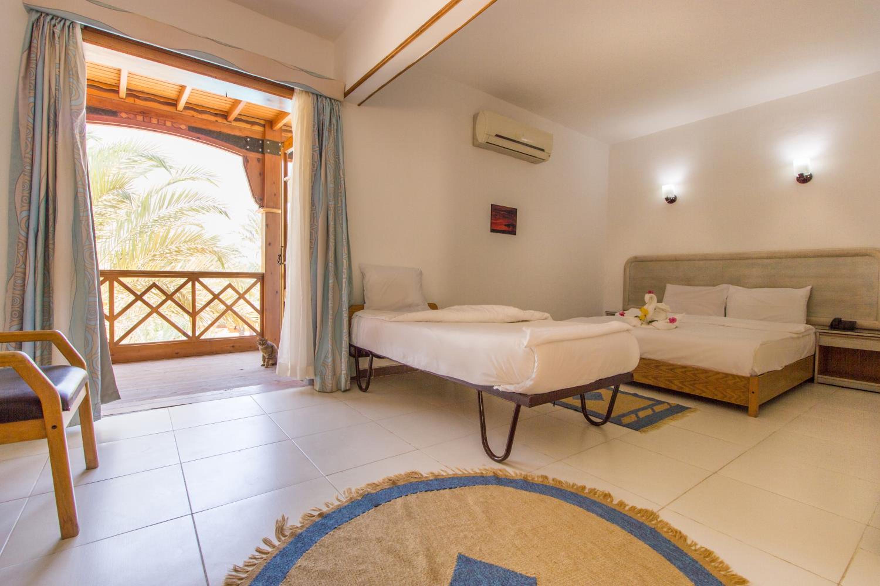 Oferta Especial Habitación Triple Deluxe solo para egipcios y residentes locales.