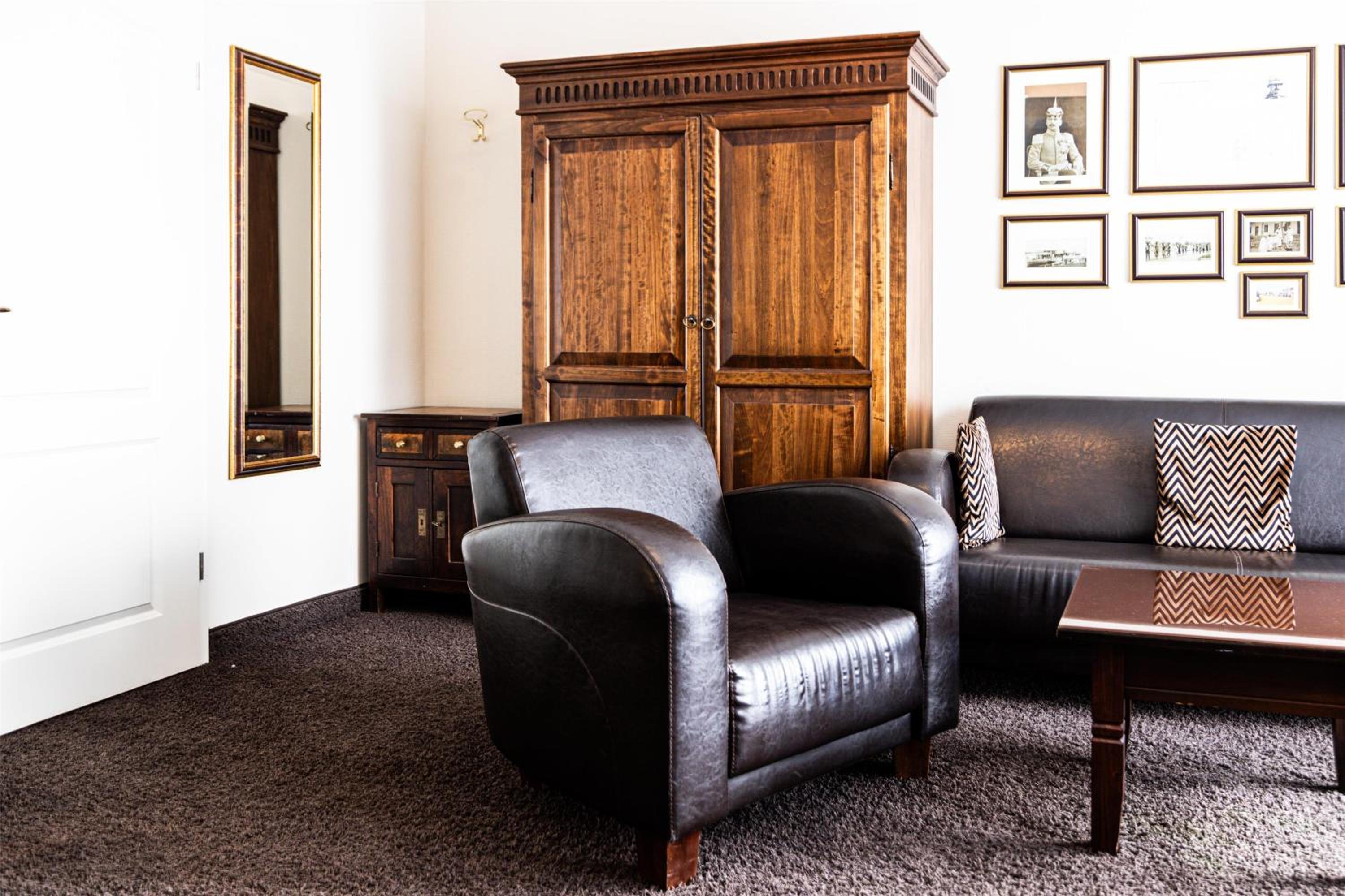 One-Bedroom Suite with Sofa Bed - Photo 1