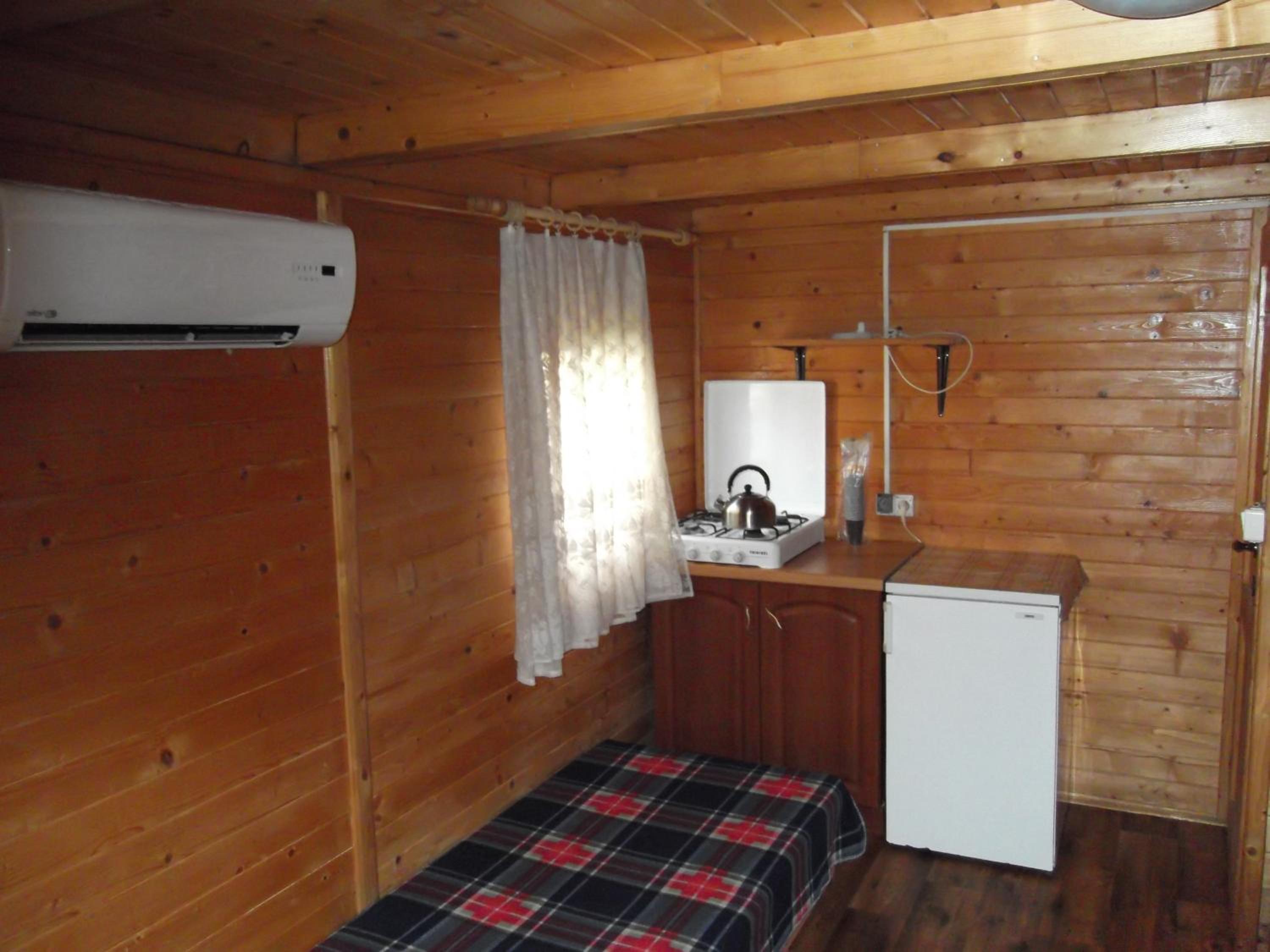 Cottage with Garden View - Photo 15
