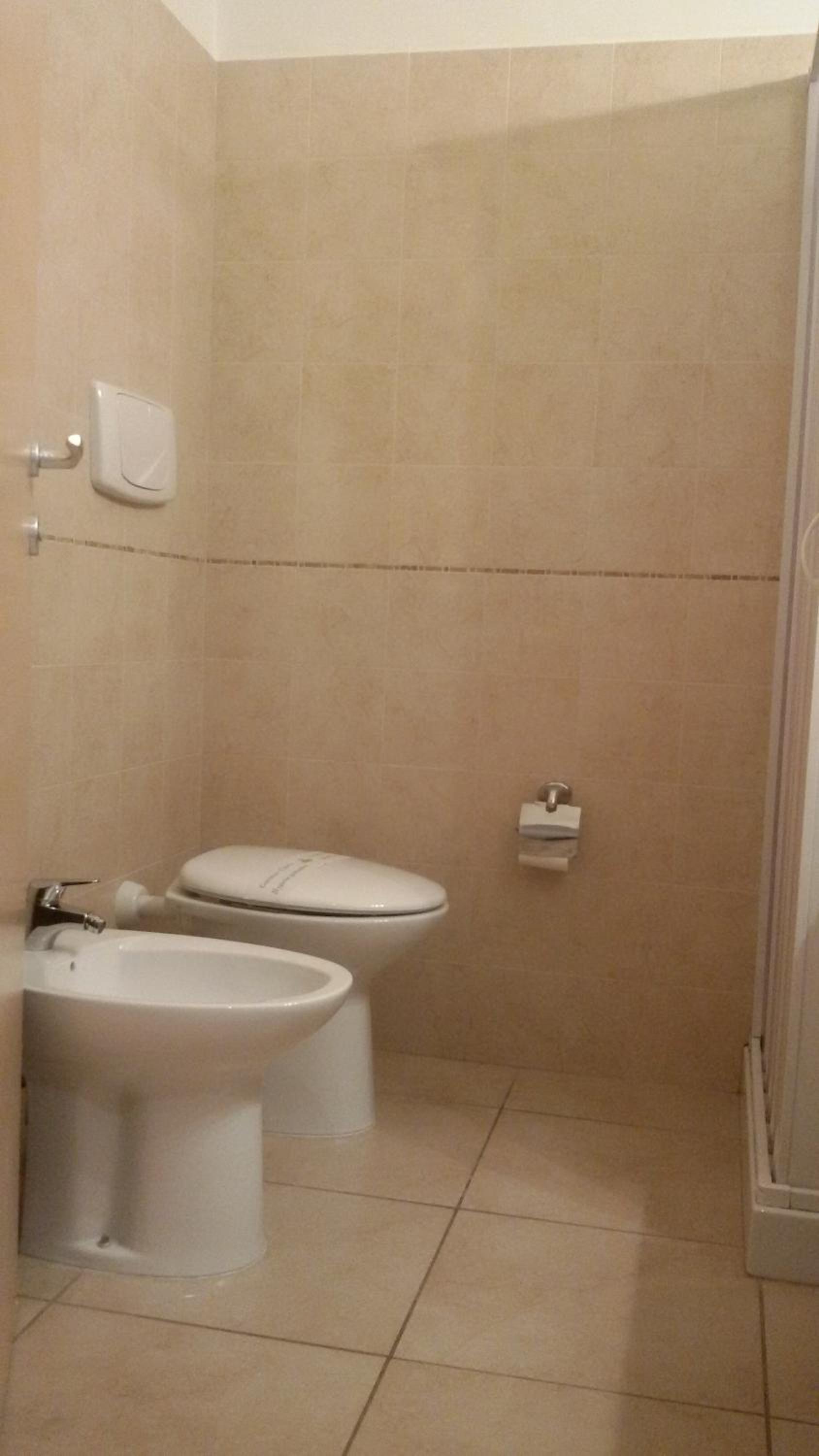 Deluxe Double Room - Photo 13