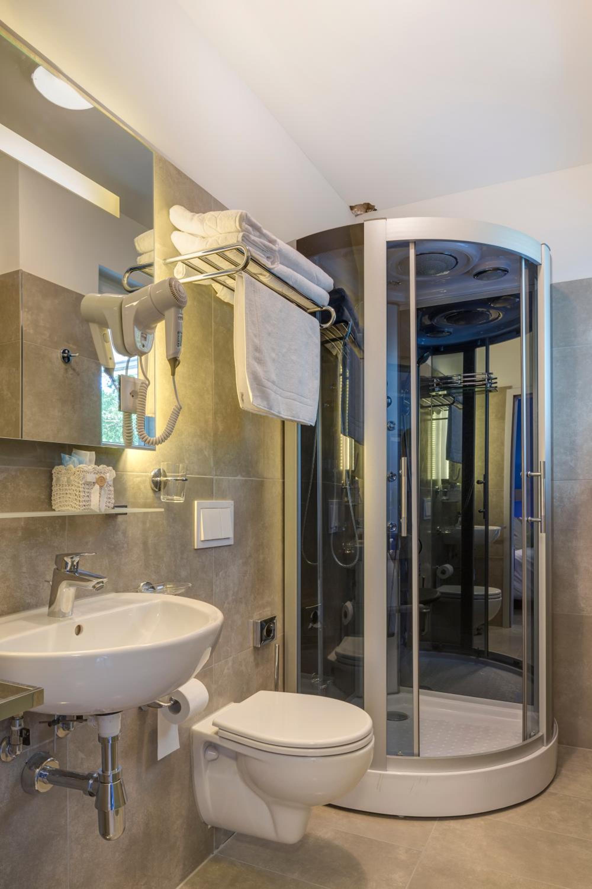 Junior Suite - Photo 8