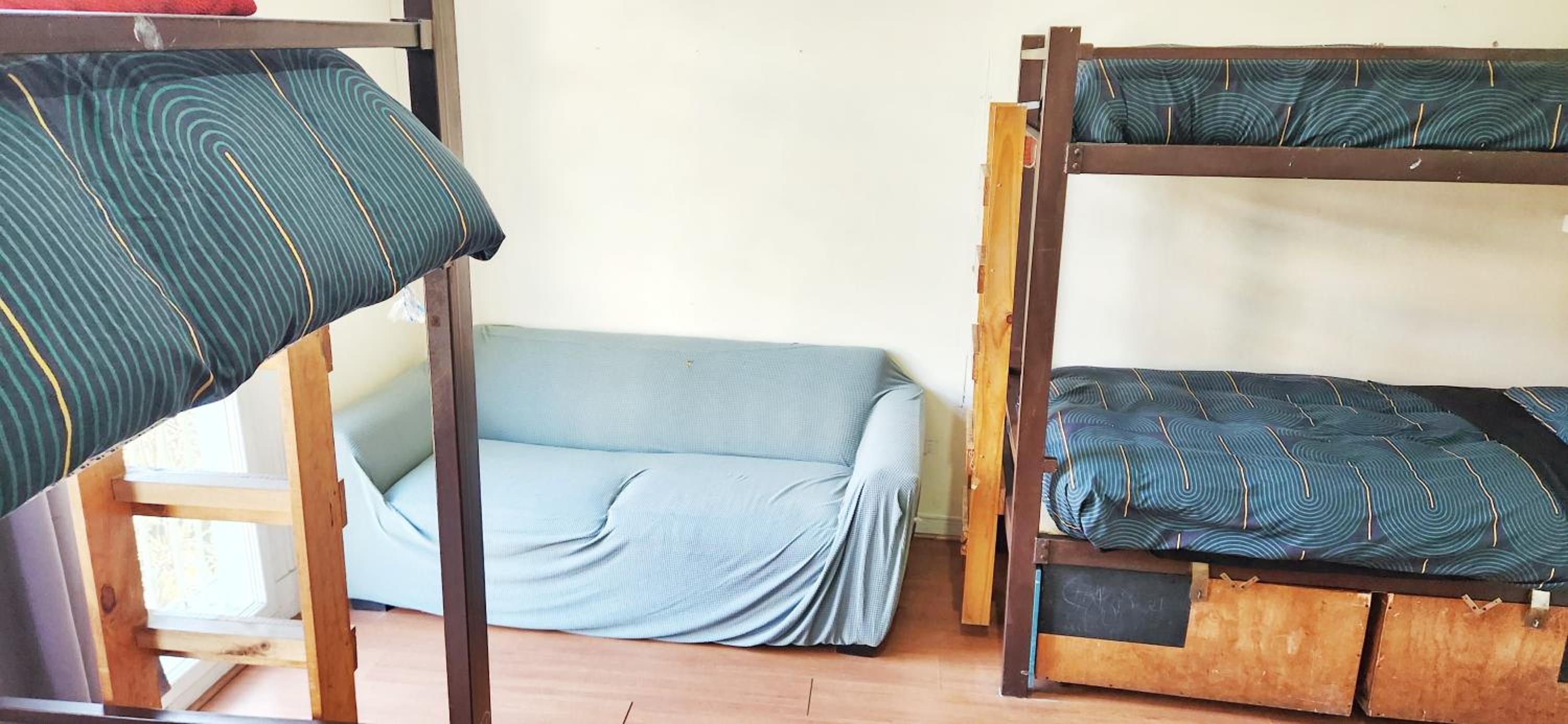 Bed in 6-Bed Female Dormitory Room photo 2