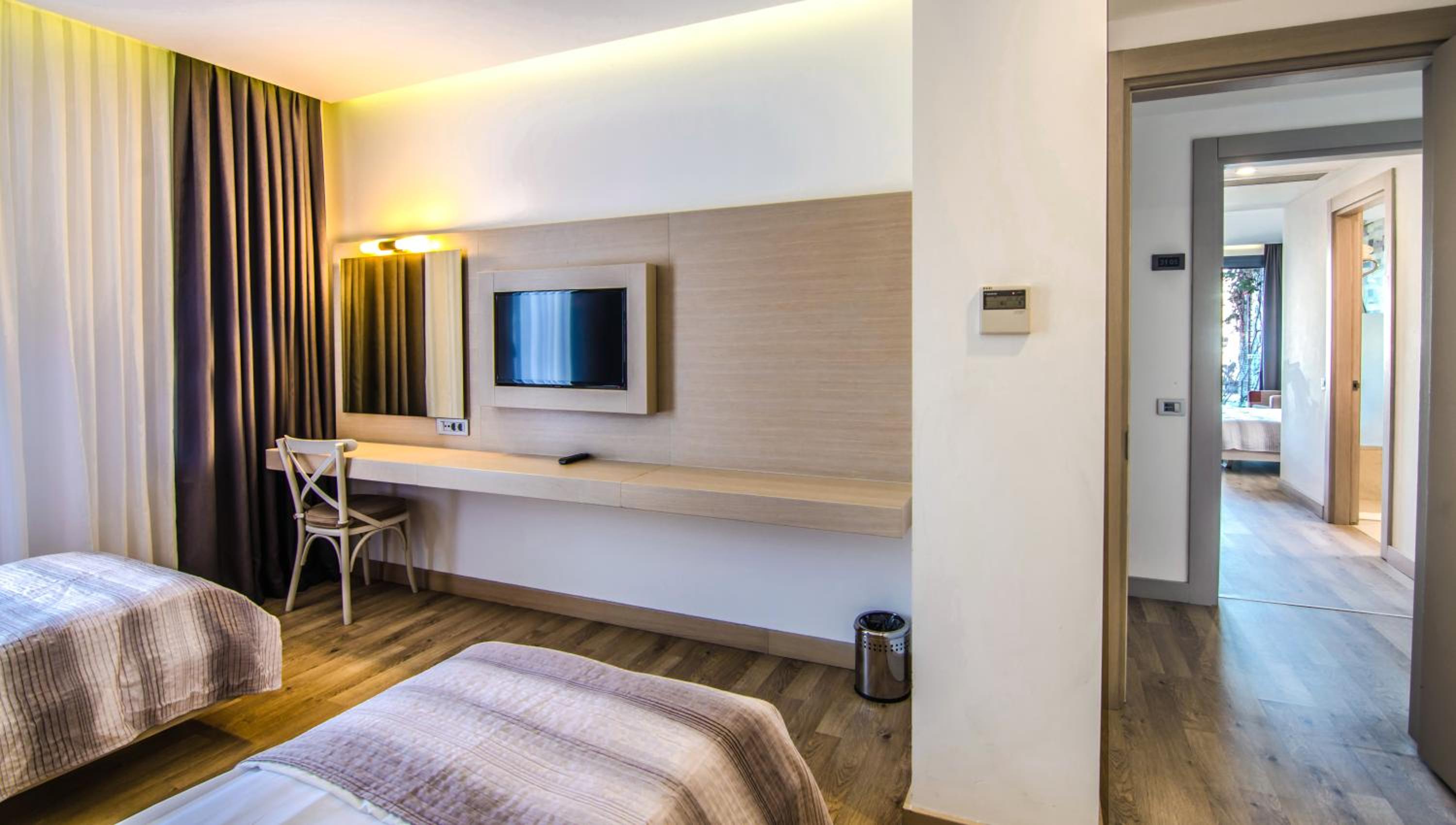 Family Suite - Photo 3