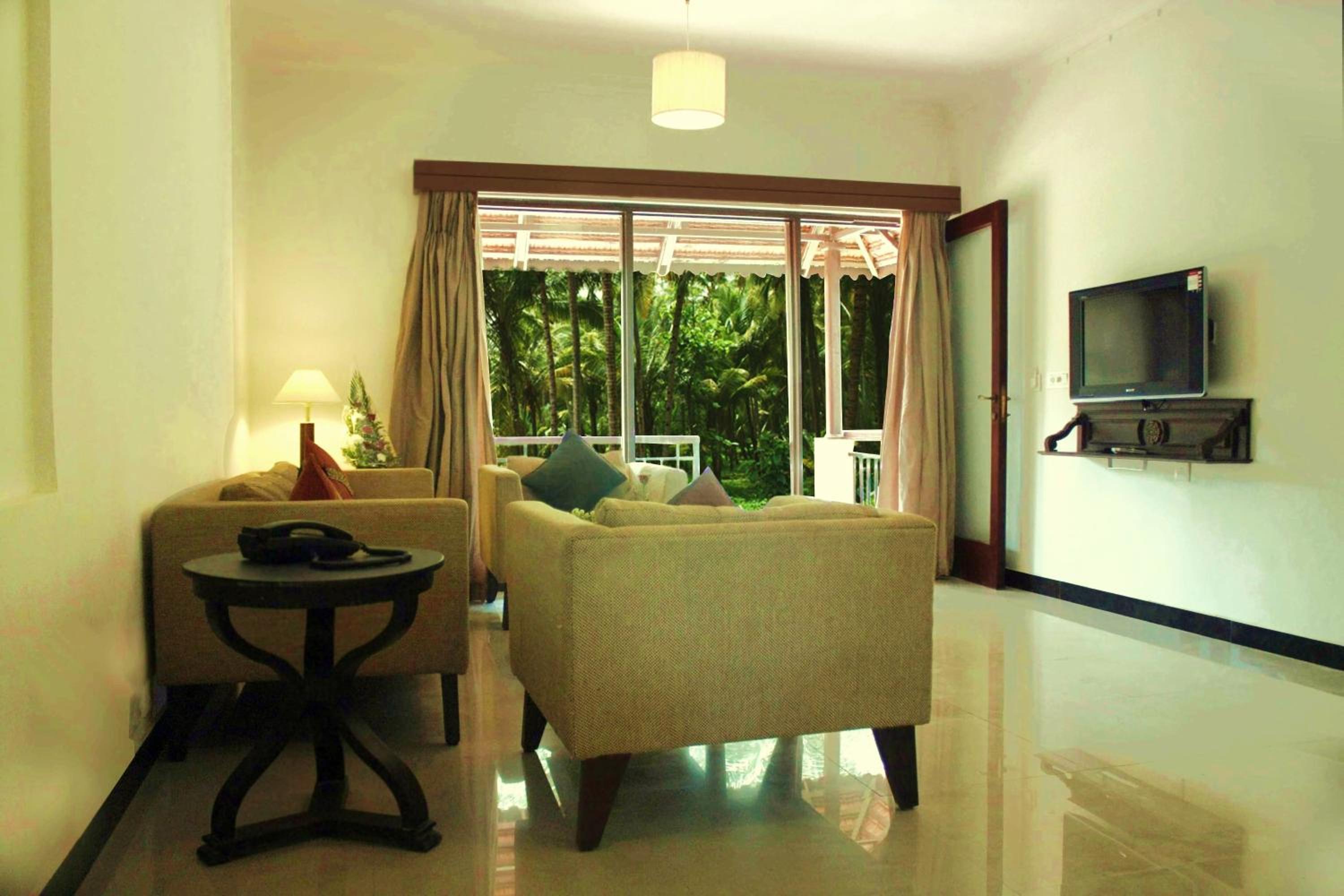 Family Suite (4 Adults) - Photo 4
