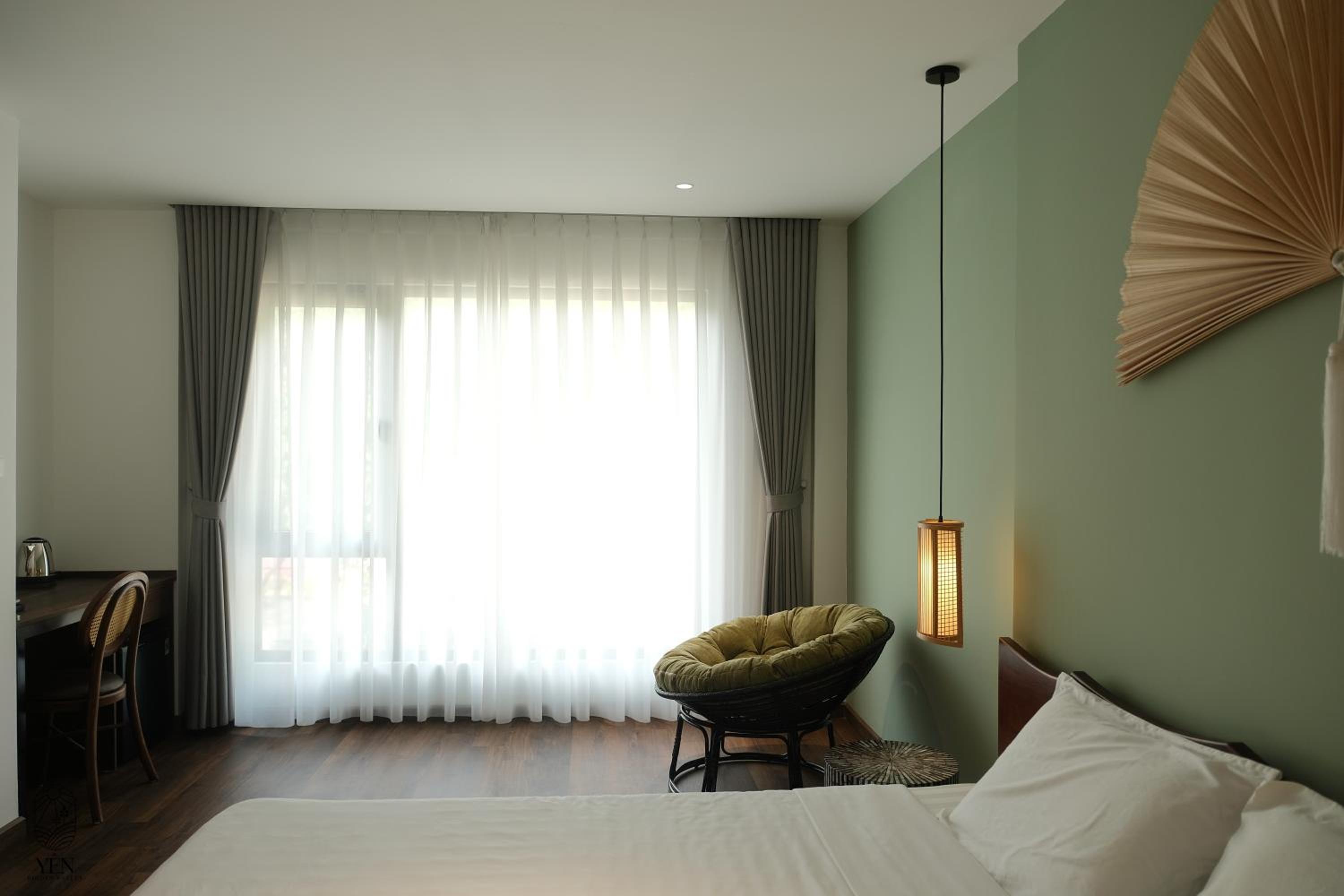 Deluxe Double Room (2 Adults + 1 Child) photo 1