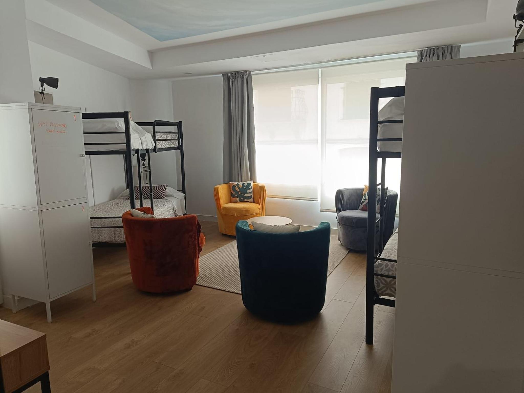 Single Bed in 4-Bed Dormitory Room photo 3