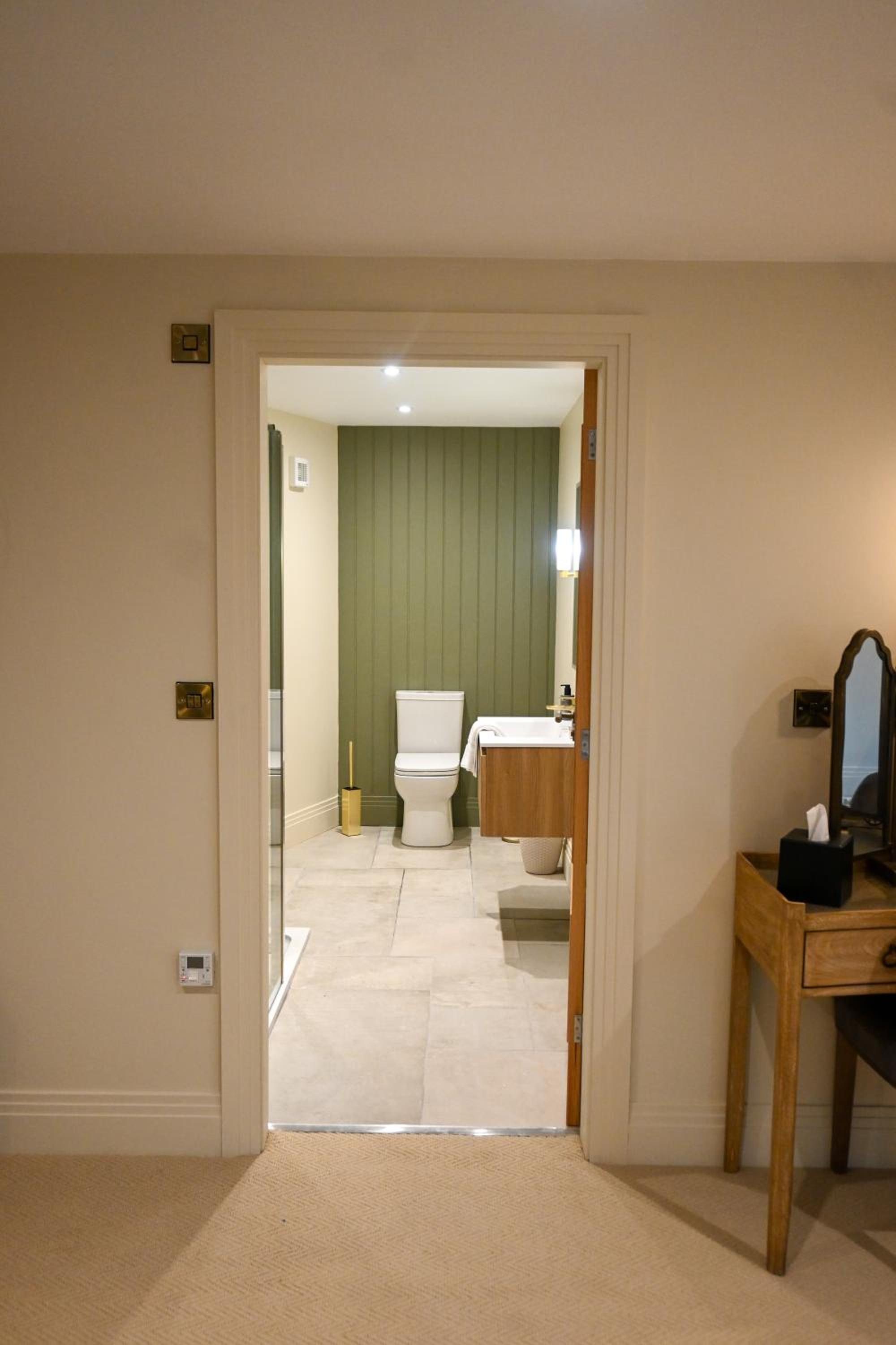 Suite with Hot Tub