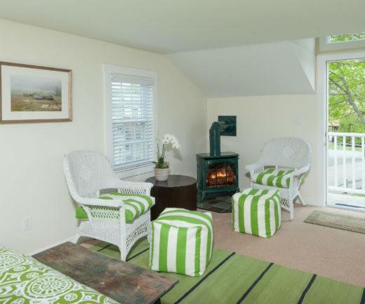 Terrace Room - King Bed photo 2