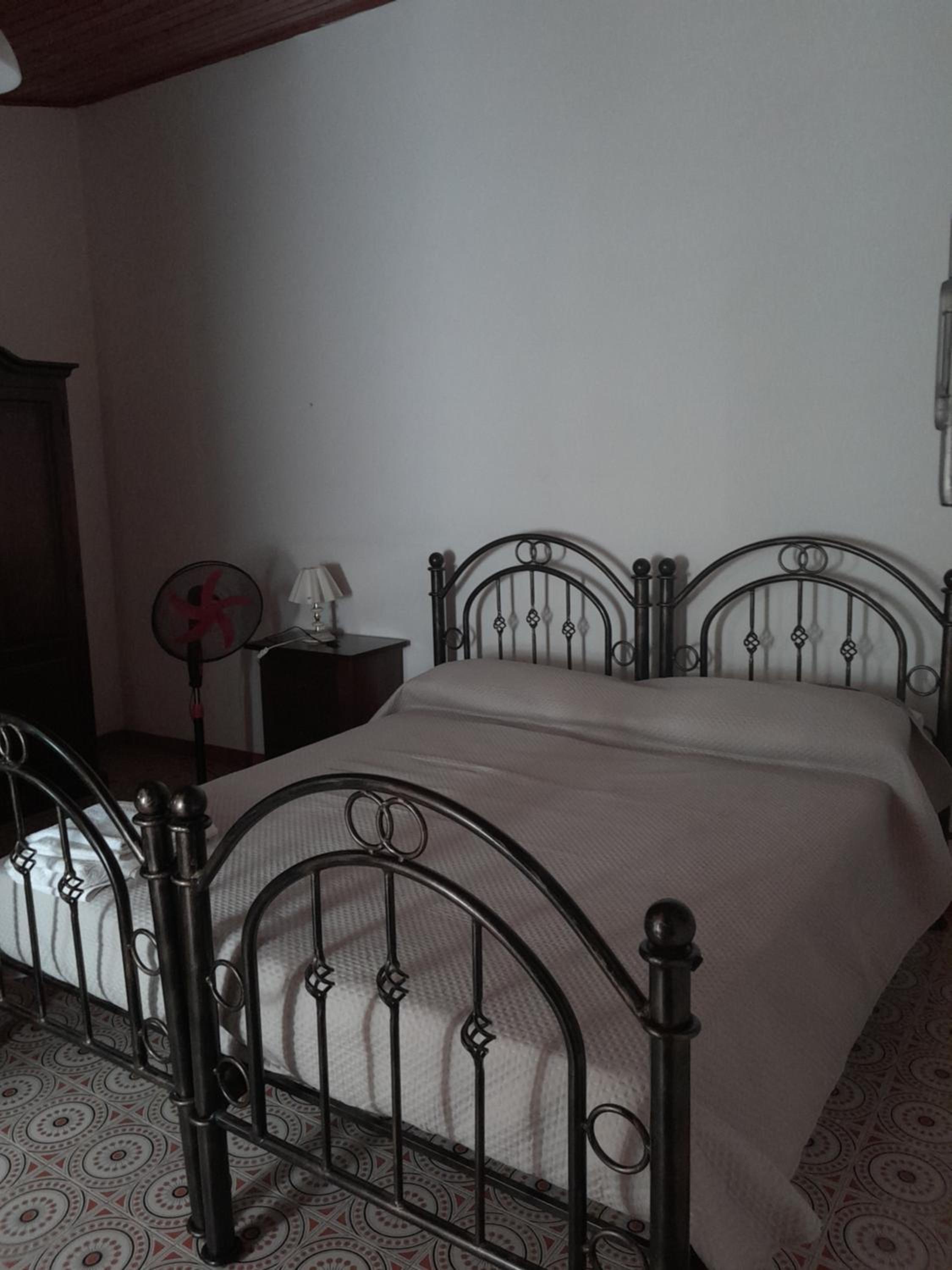 Twin Room with Private Bathroom photo 1