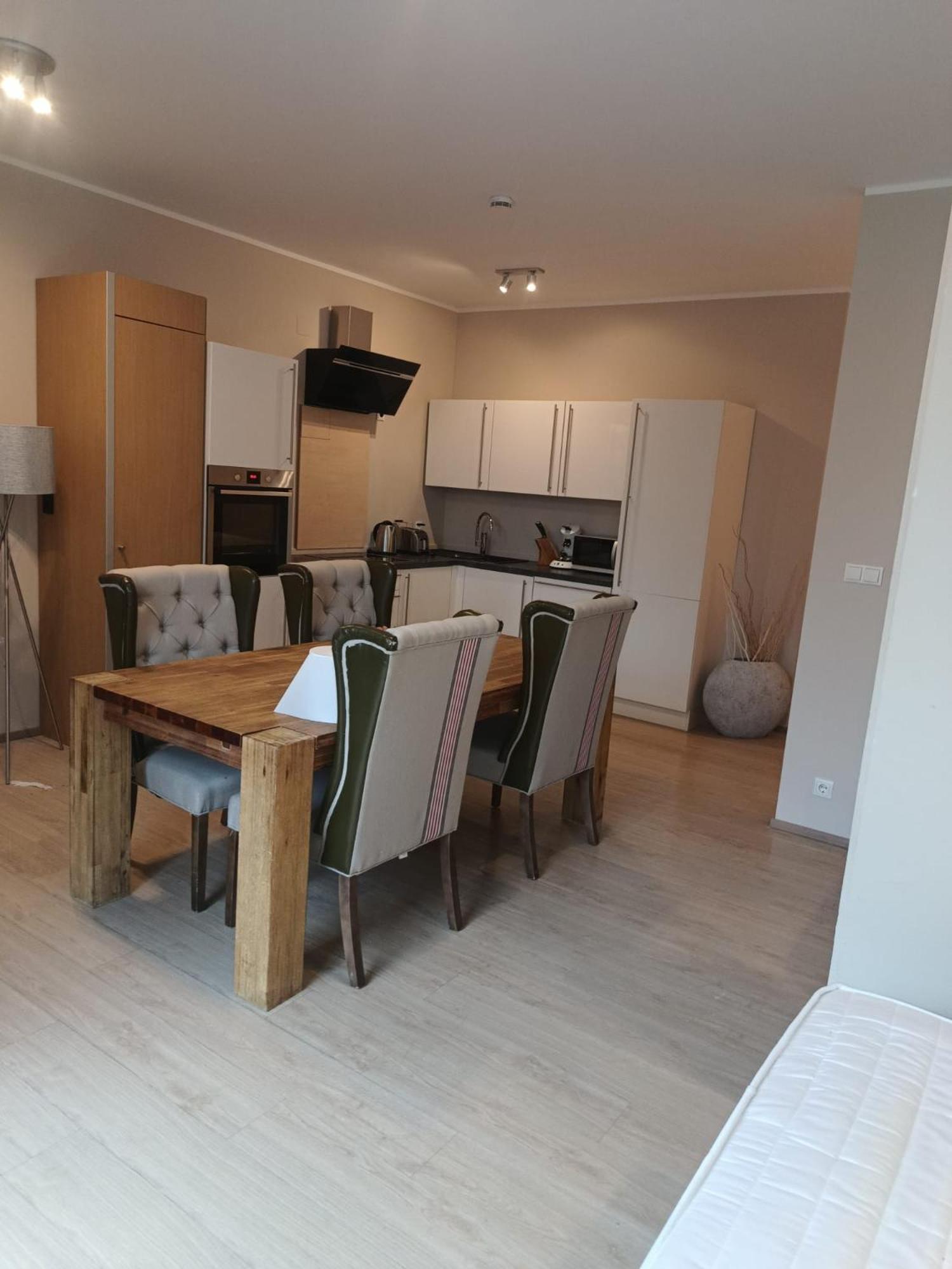 Apartment - Ground Floor photo 2