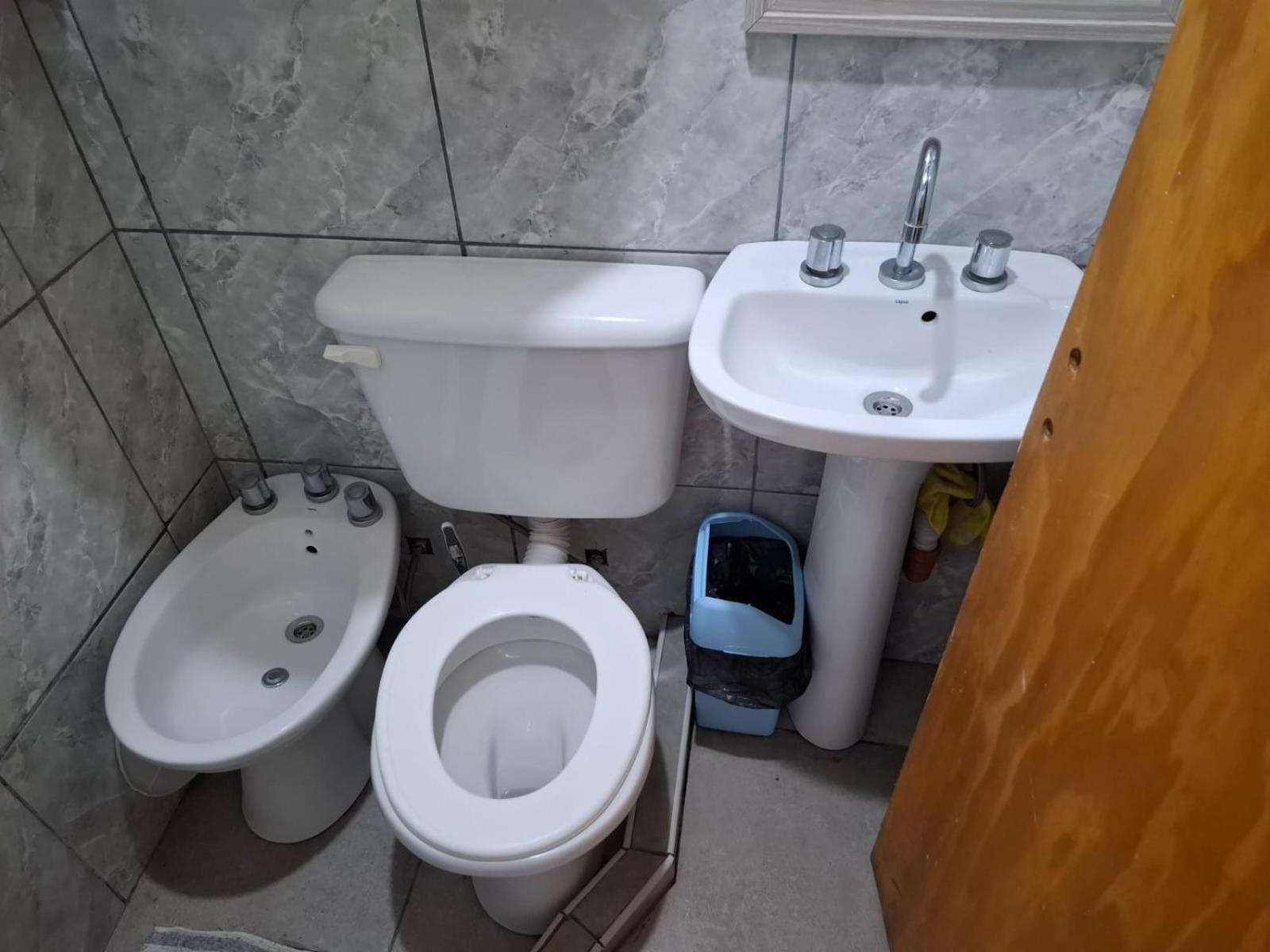 Double or Twin Room with Private Bathroom photo 2