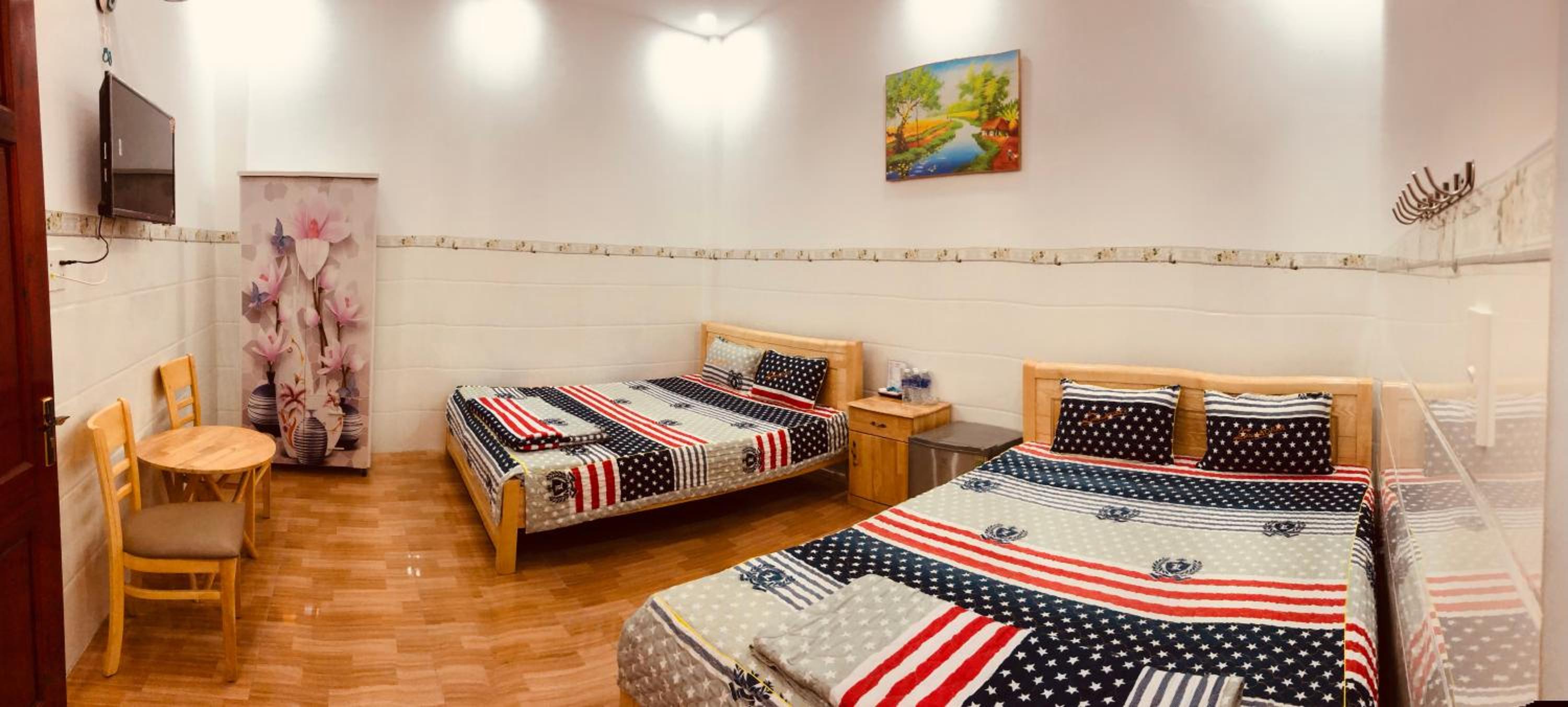 Large Double or Twin Room