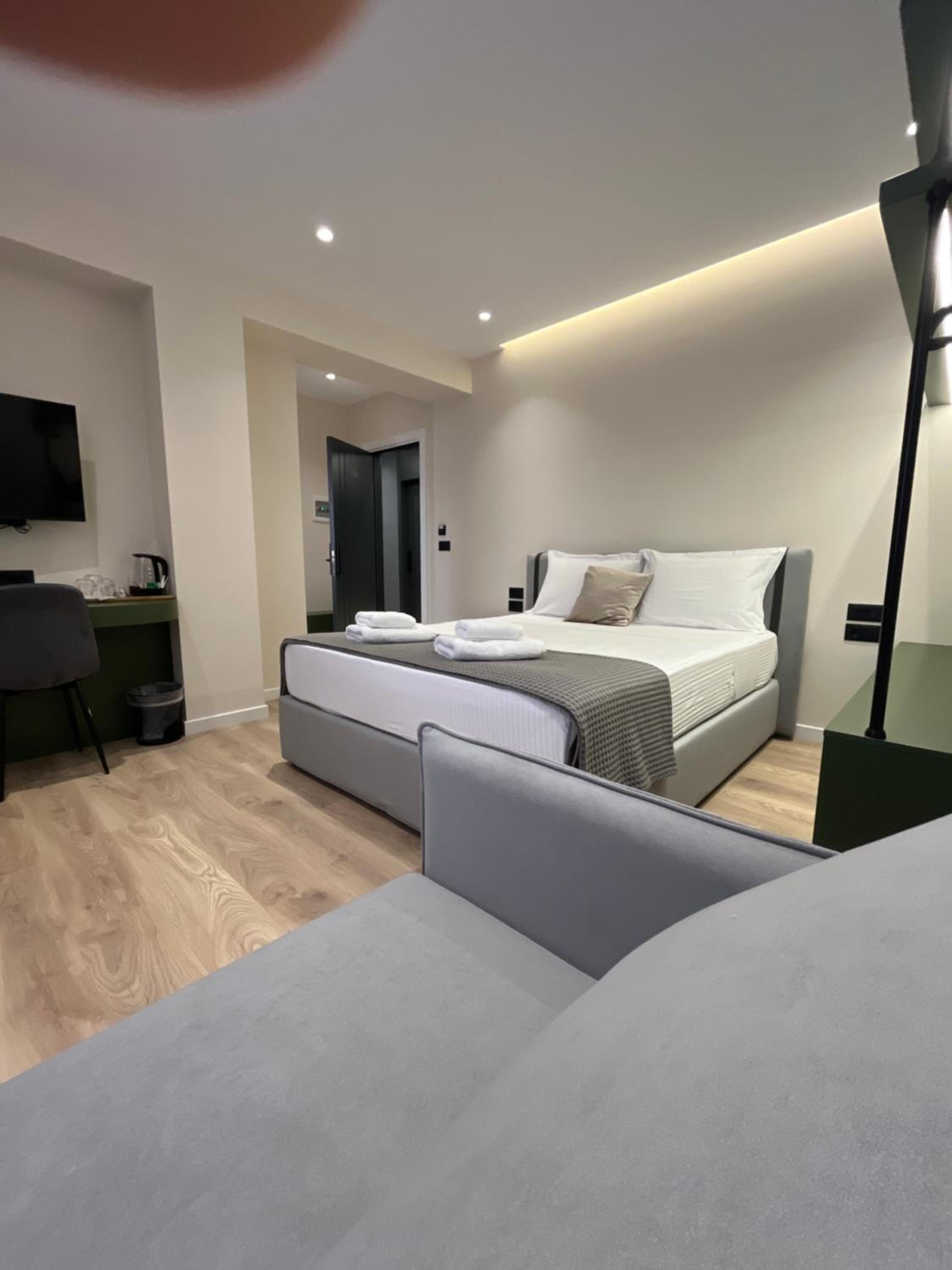 Deluxe Double Room photo 2