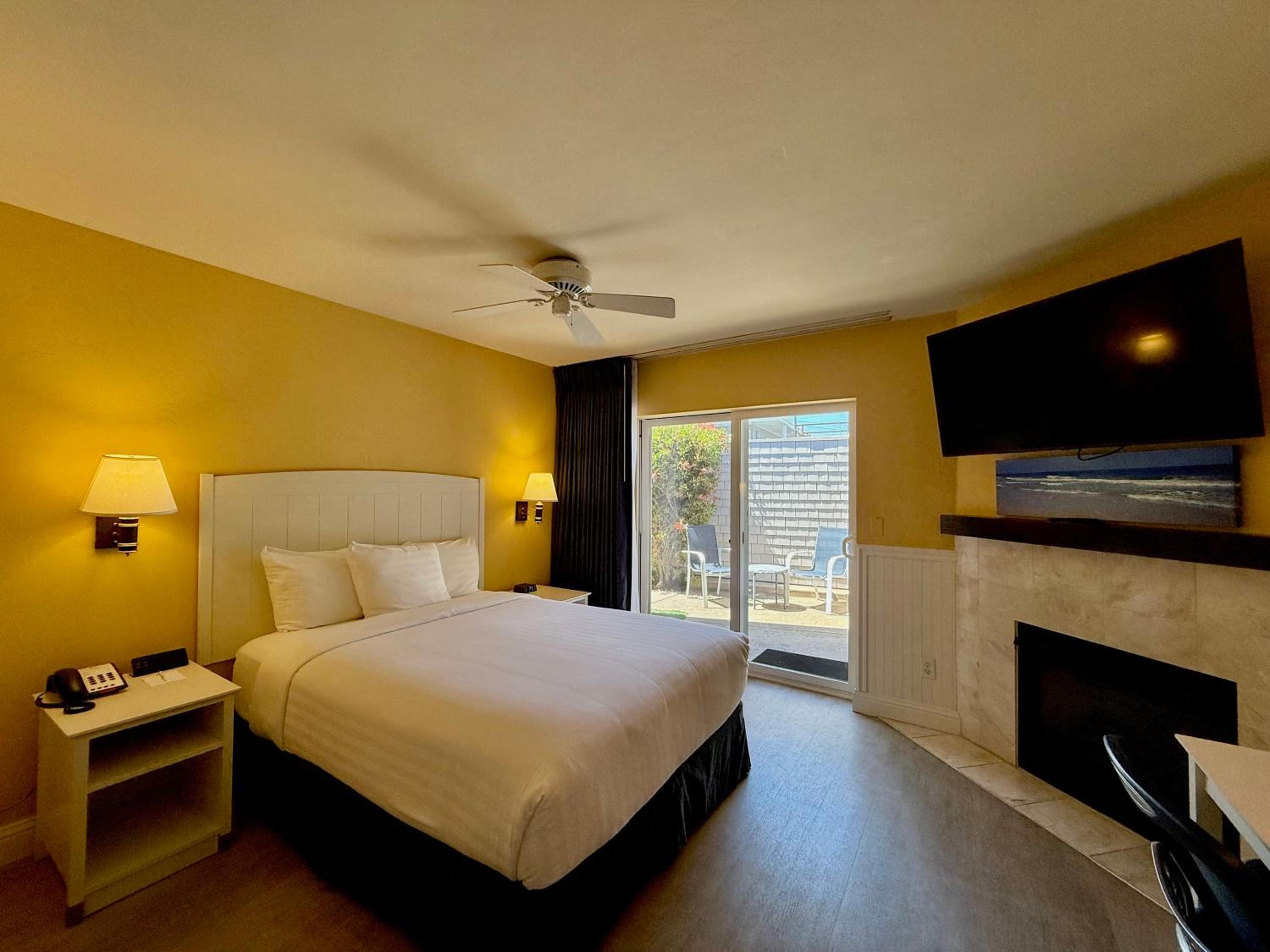 Queen Room with Garden View