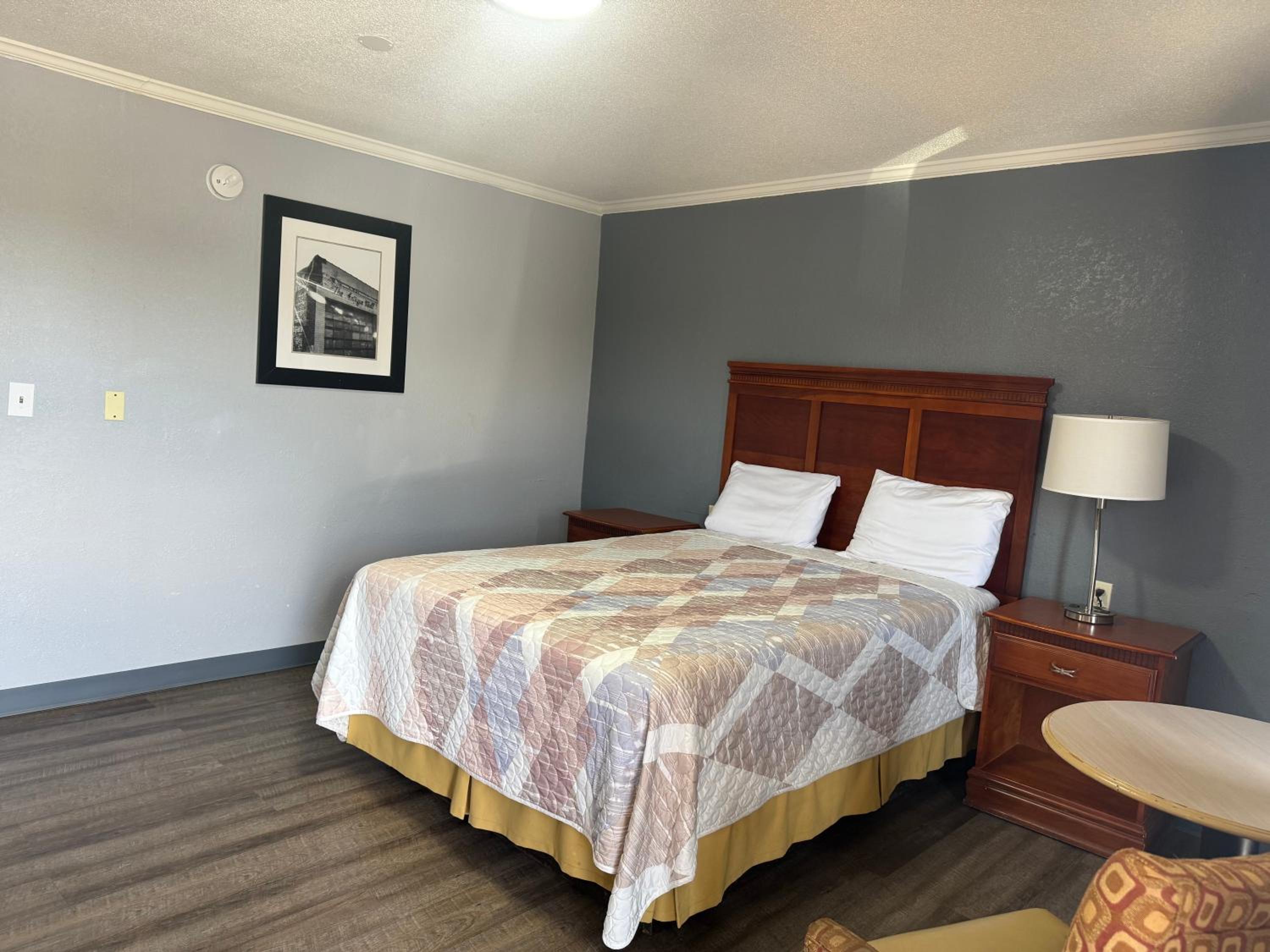 Deluxe Single Room