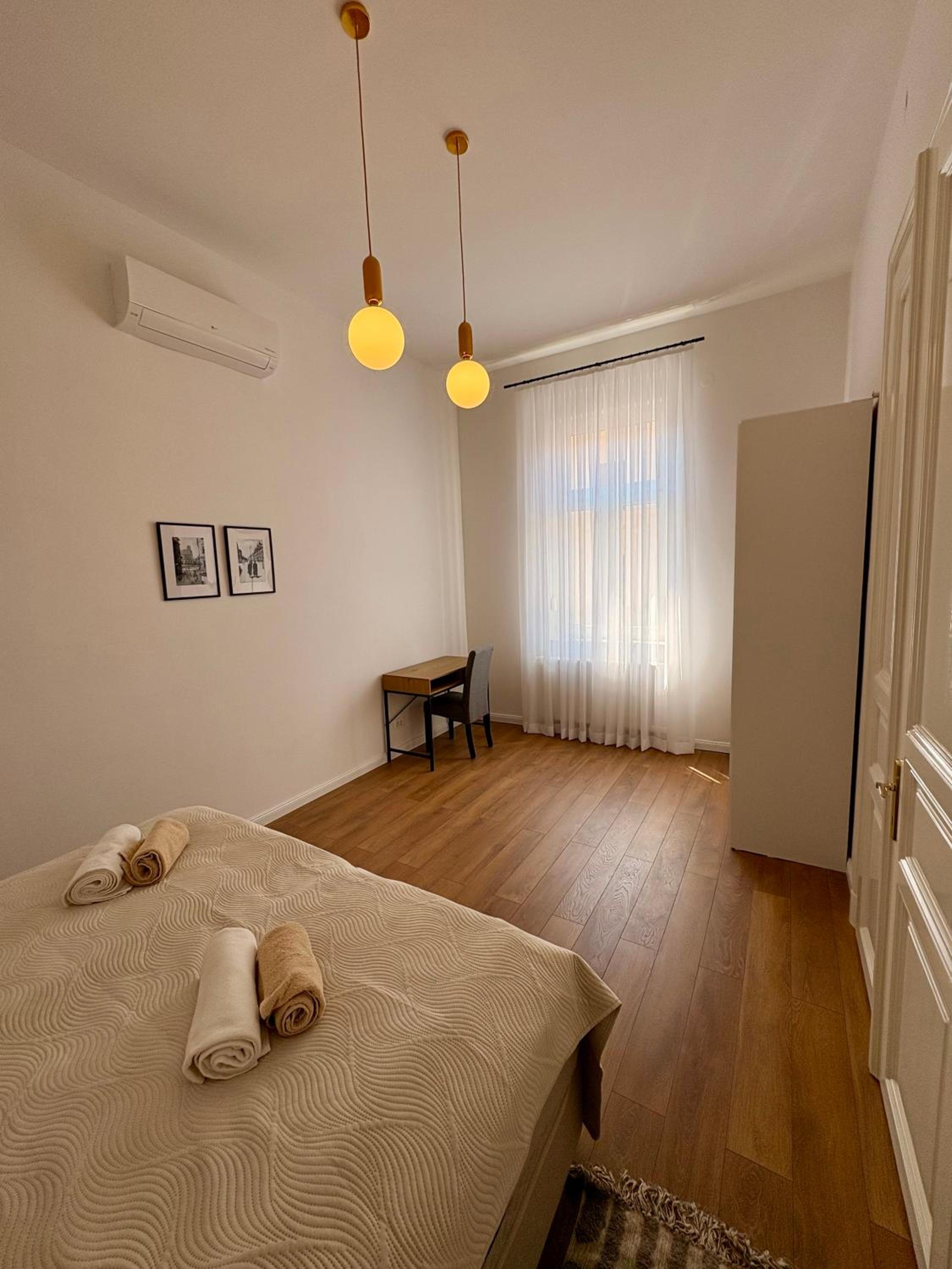 One-Bedroom Apartment photo 3