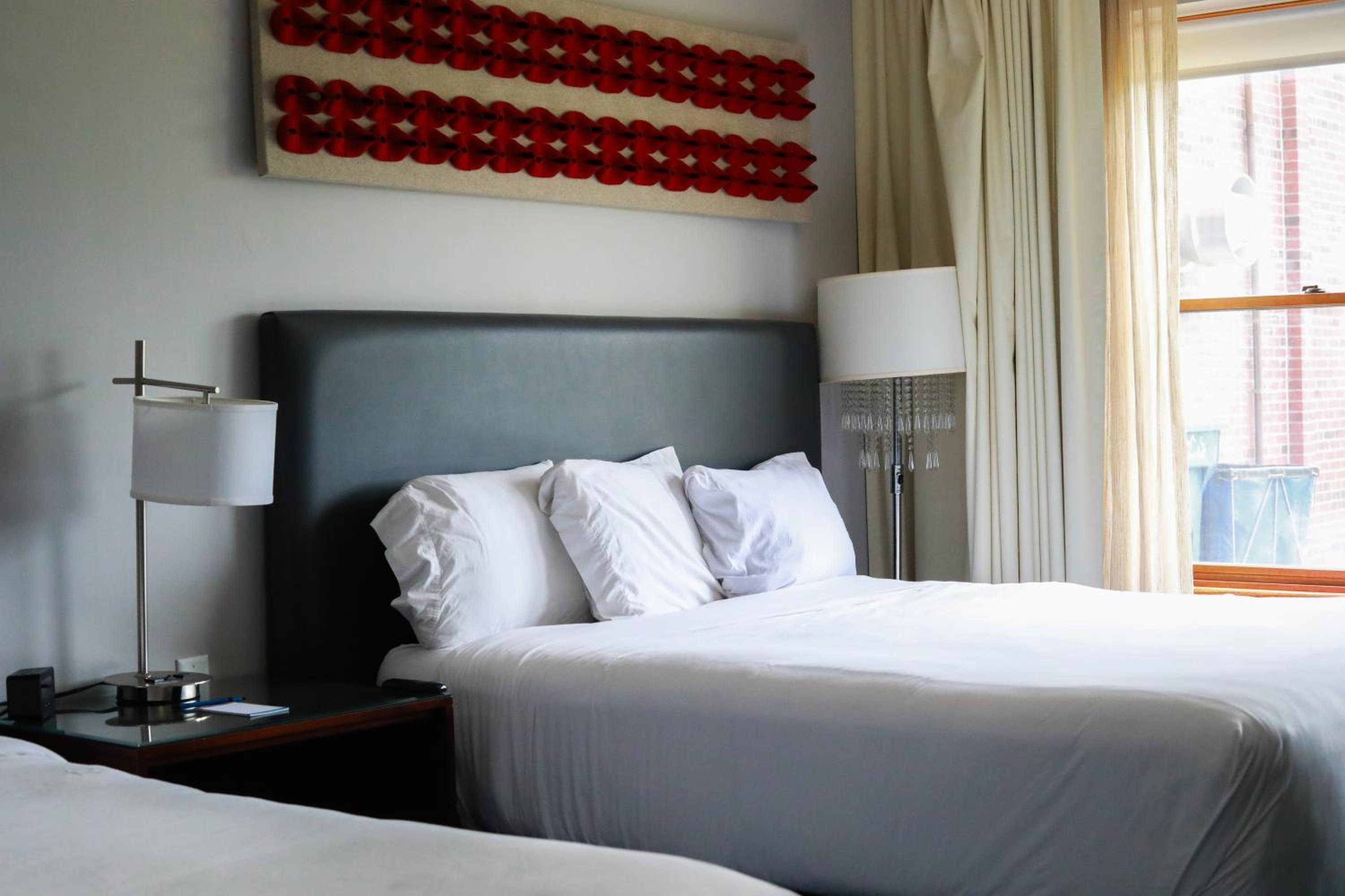 Queen Room - Photo 8