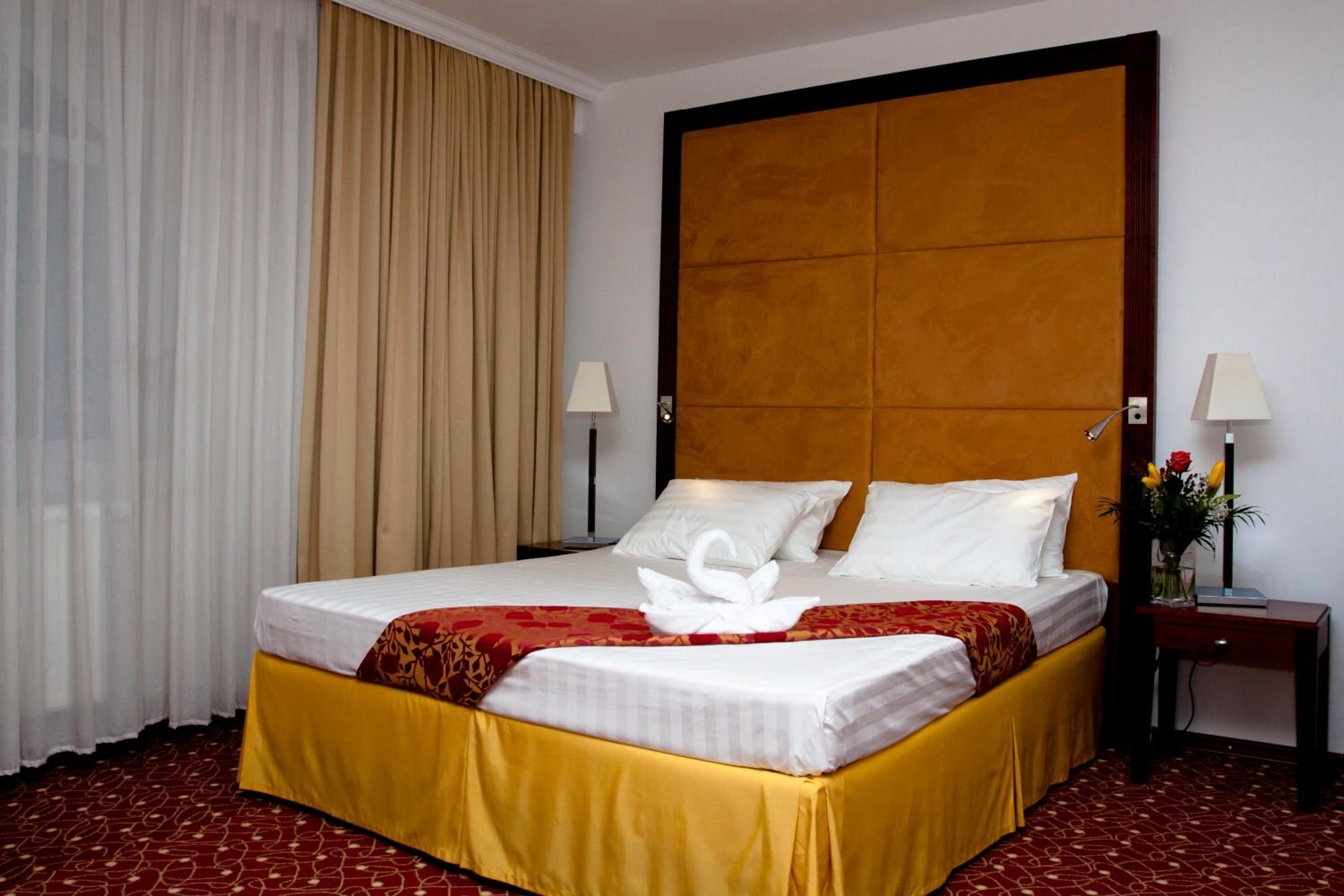 Double Room - Photo 19