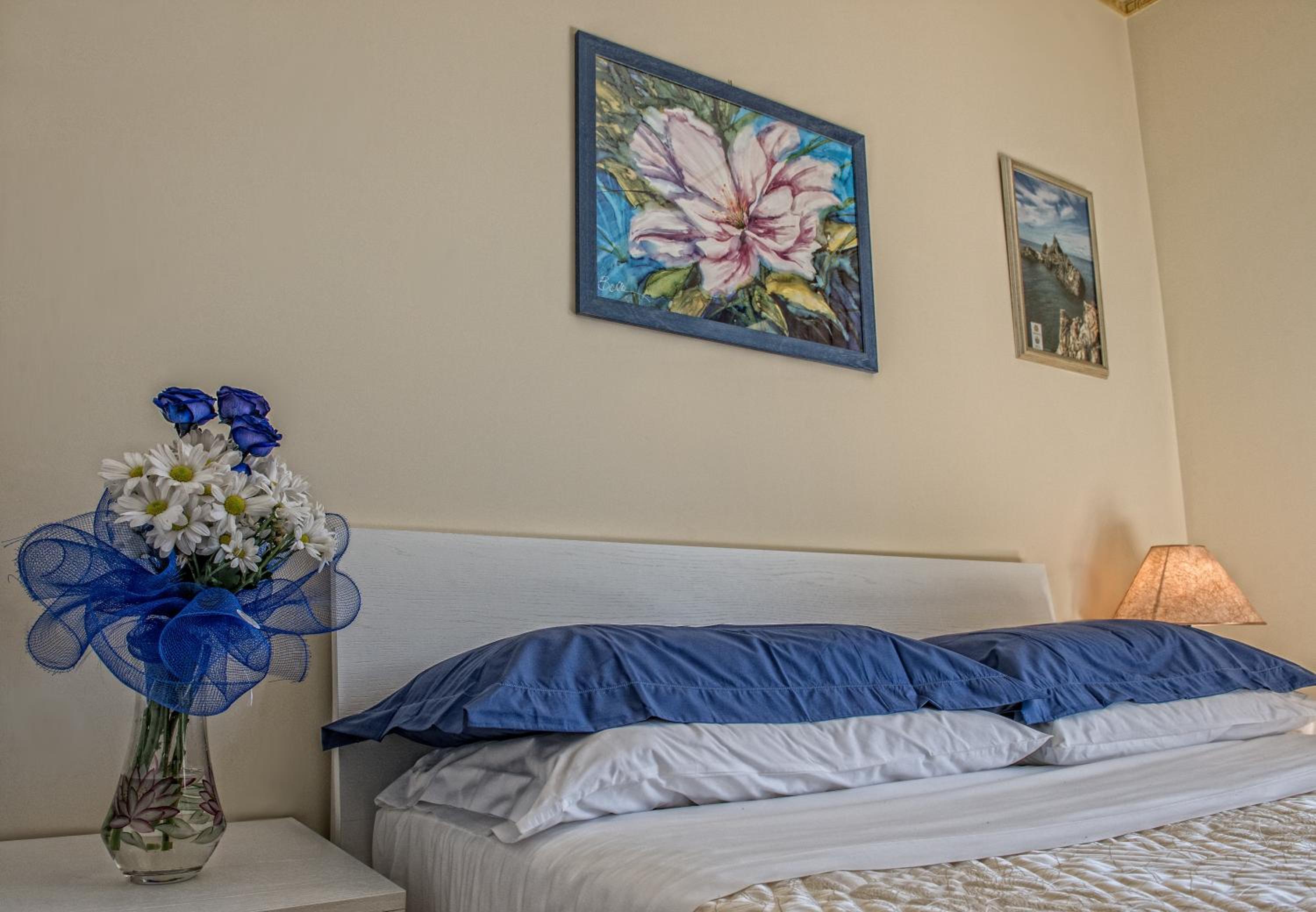 Deluxe Double Room with Balcony photo 3