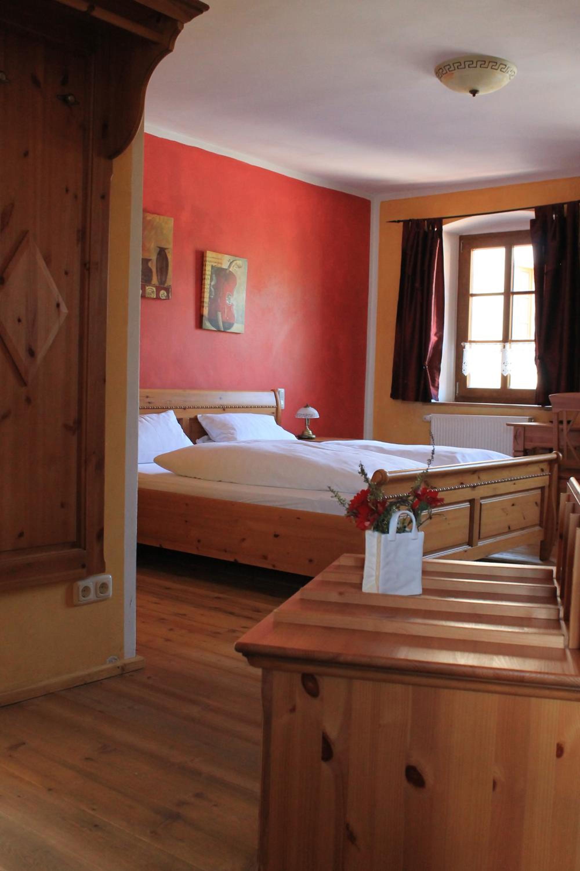 Large Double Room photo 2