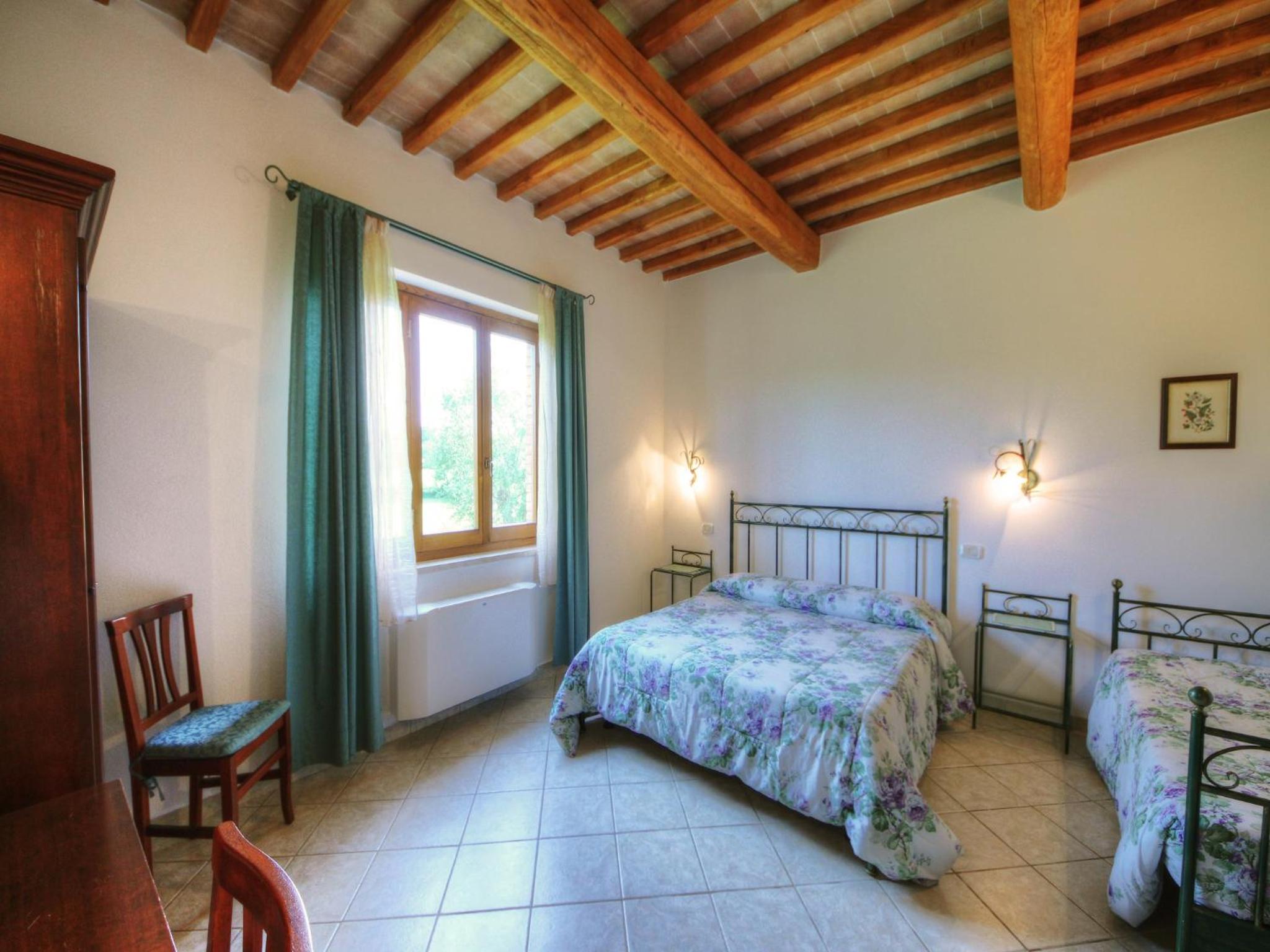 Standard Triple Room photo 2