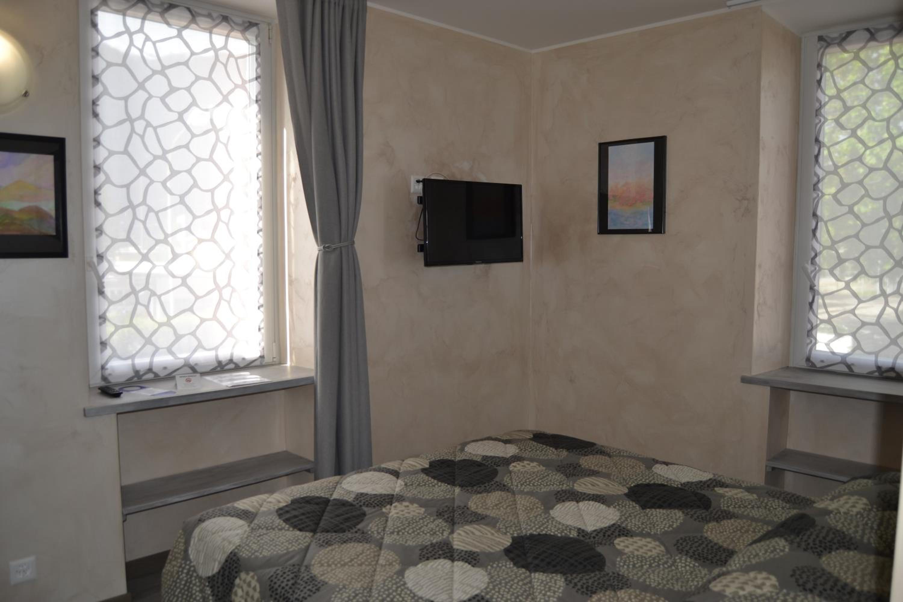 Double Room - Photo 4