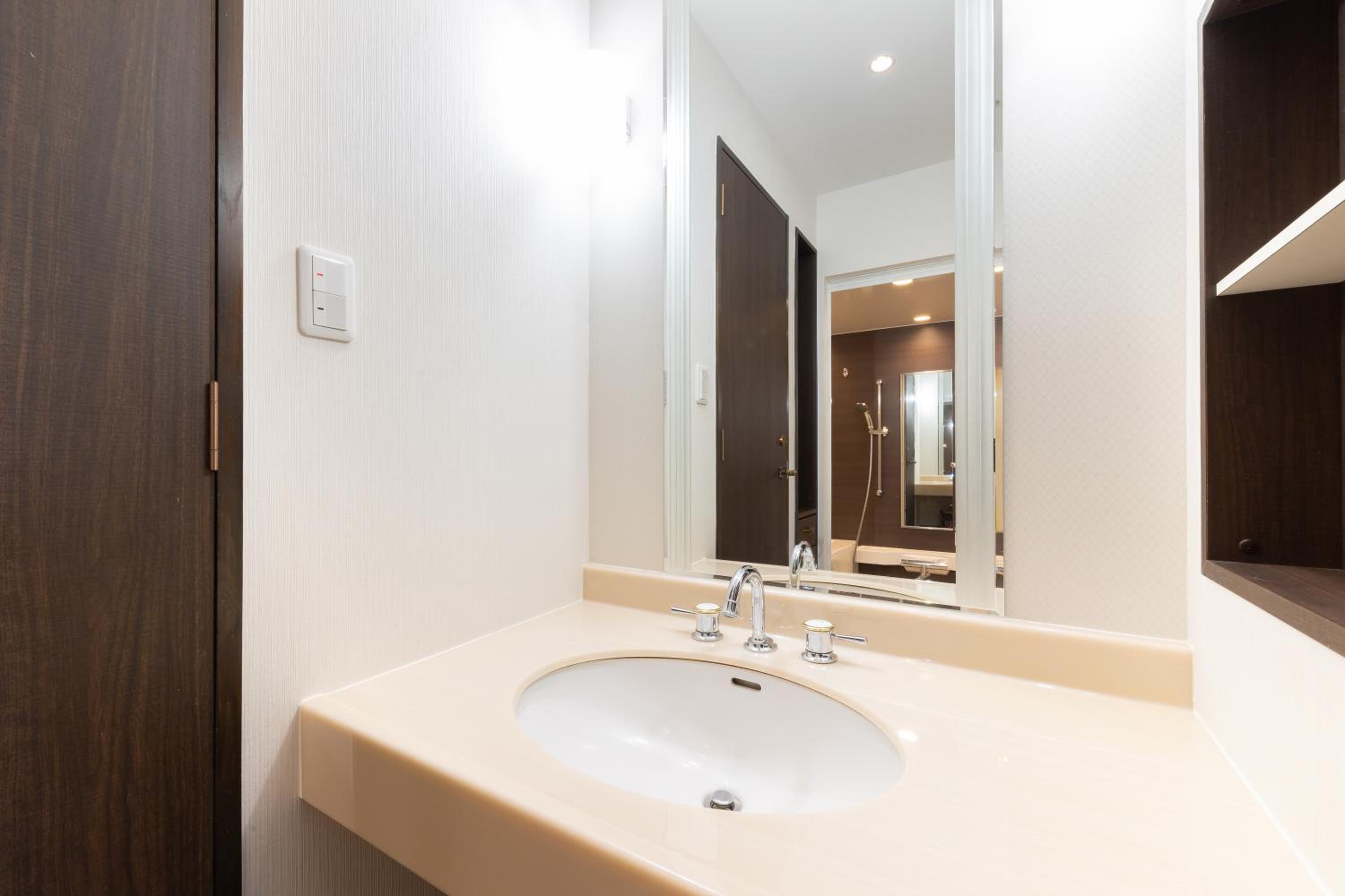 Superior Twin Room - Non-Smoking - Photo 4