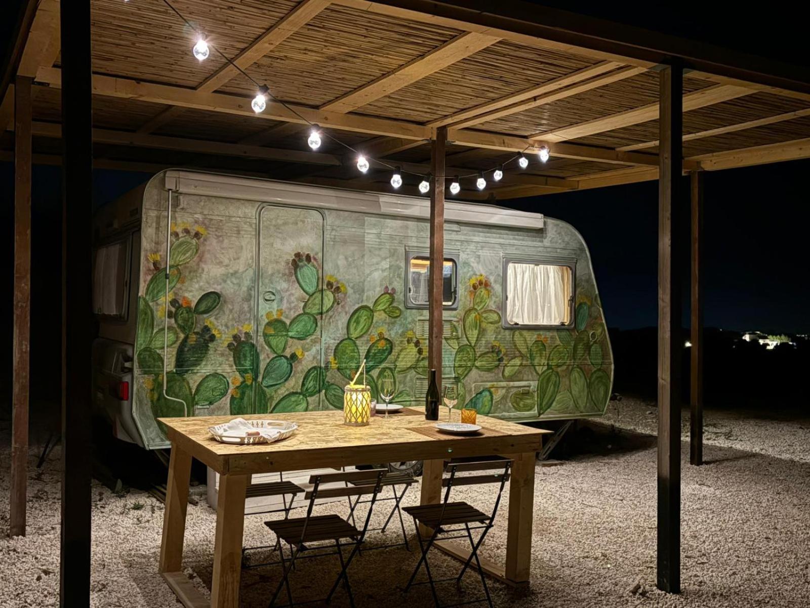 Caravan photo 2
