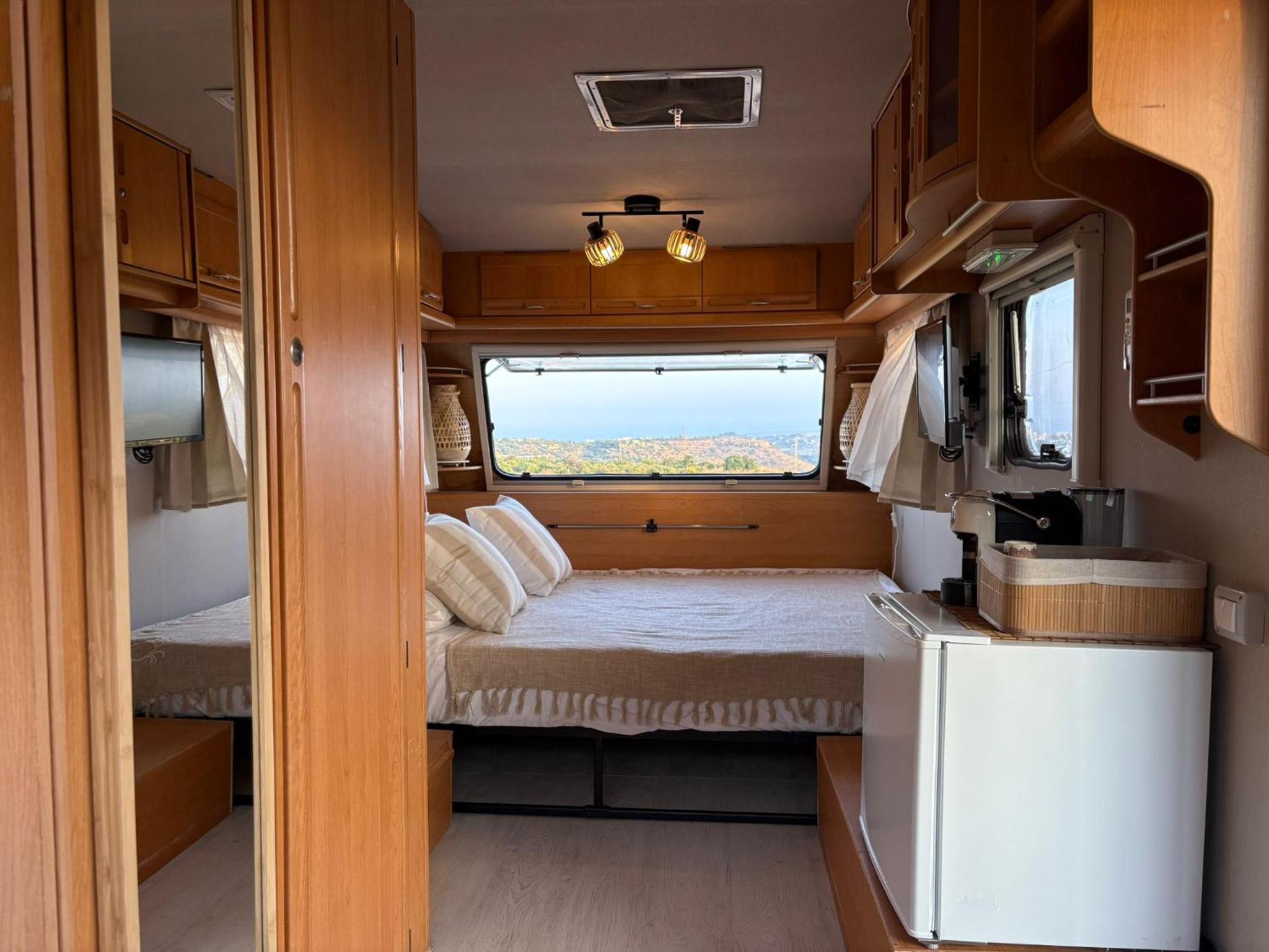 Caravan photo 3